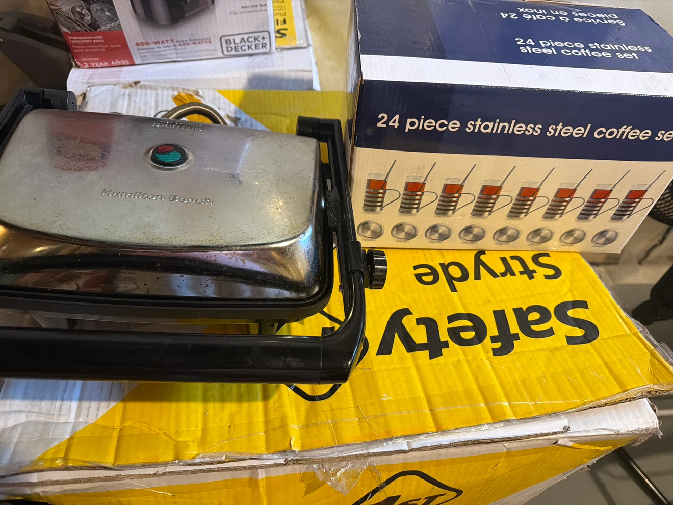 Hamilton Beach Panini Press and 24 piece  steel coffee set - new