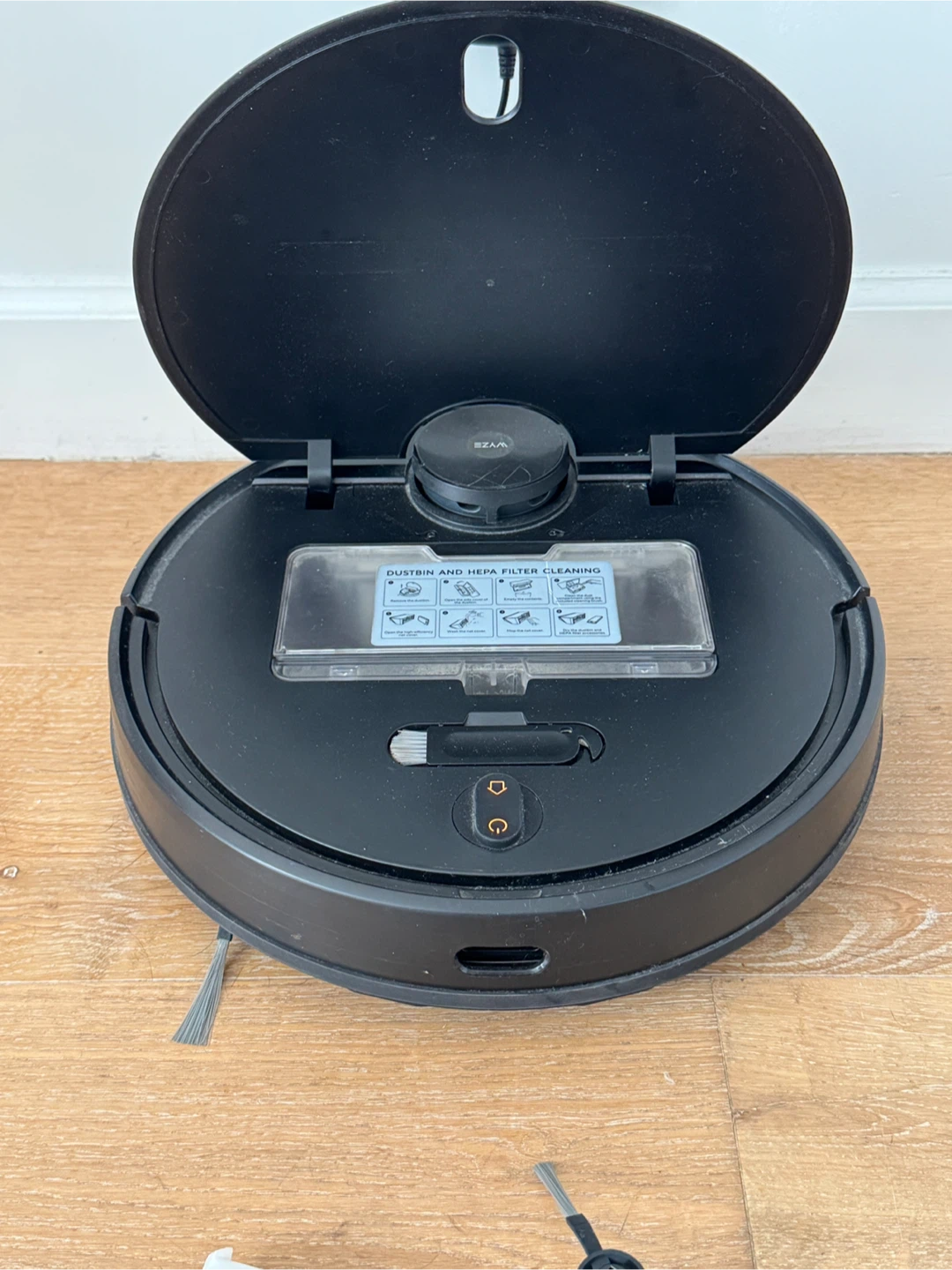 Wyze robot vacuum - photo 3