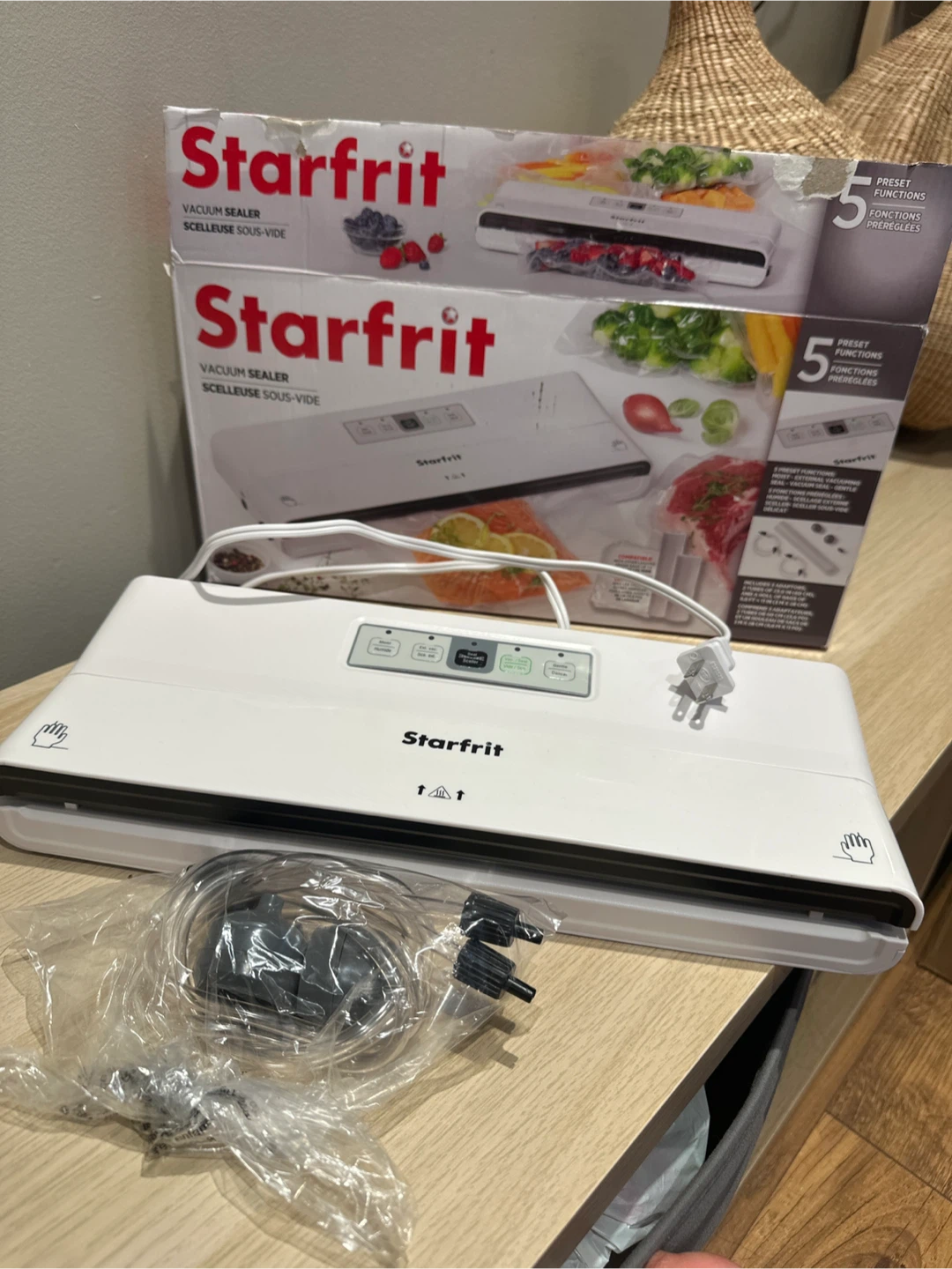 Starfrit Electric Vacuum Sealer - photo 2