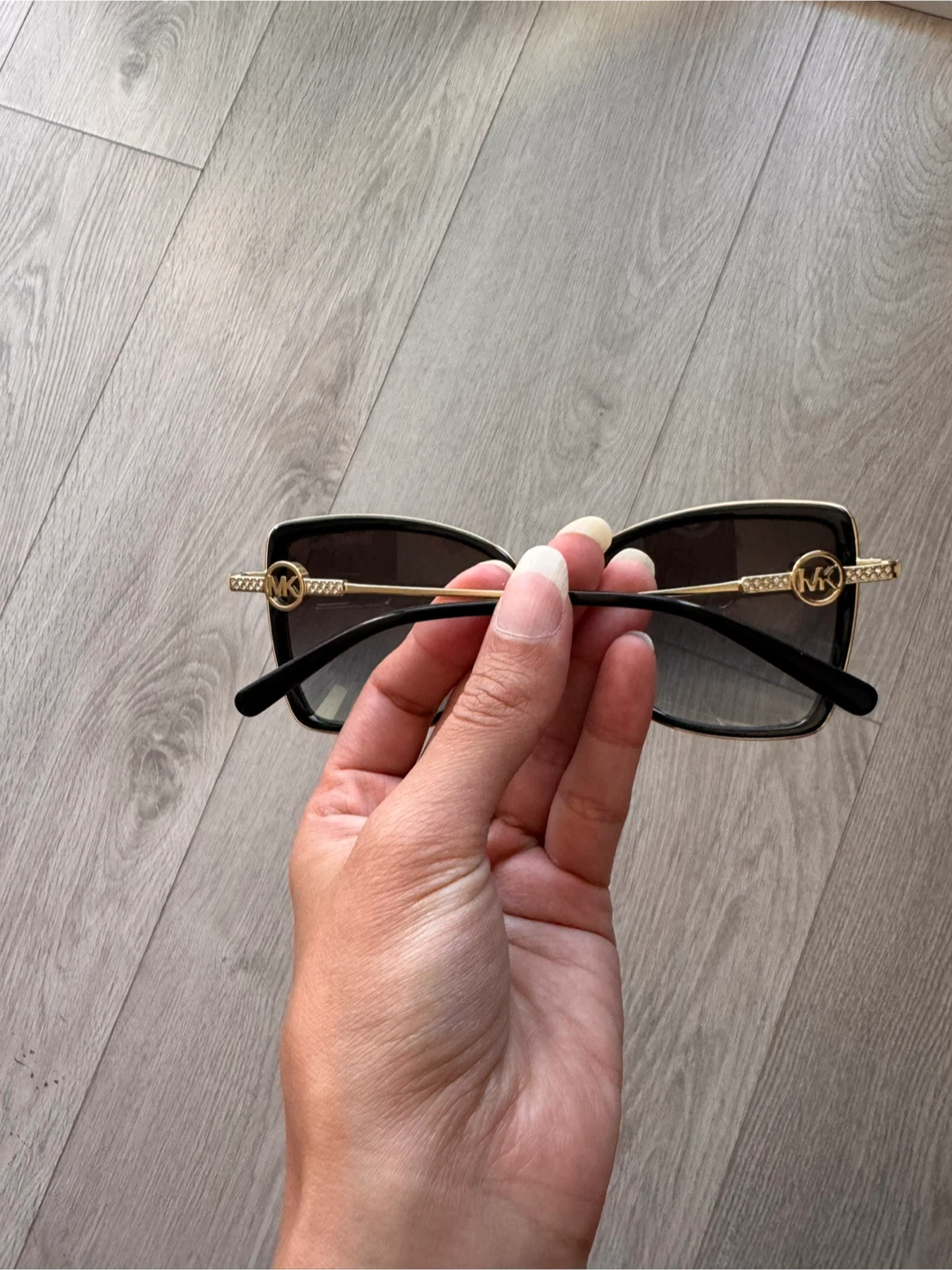 Michael Kors Sunglasses with Case - photo 2