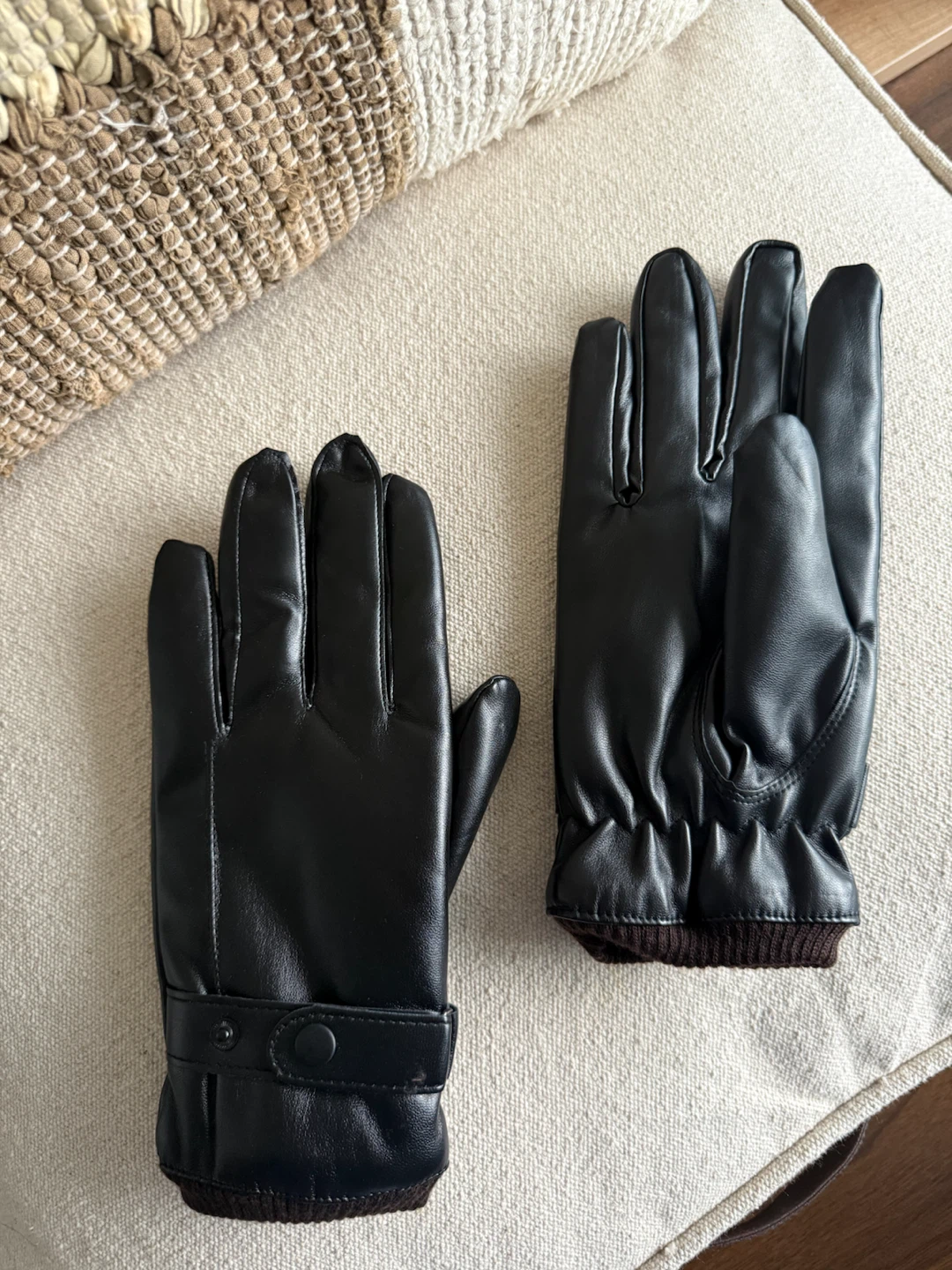 Black Faux Leather Winter Gloves - photo 2