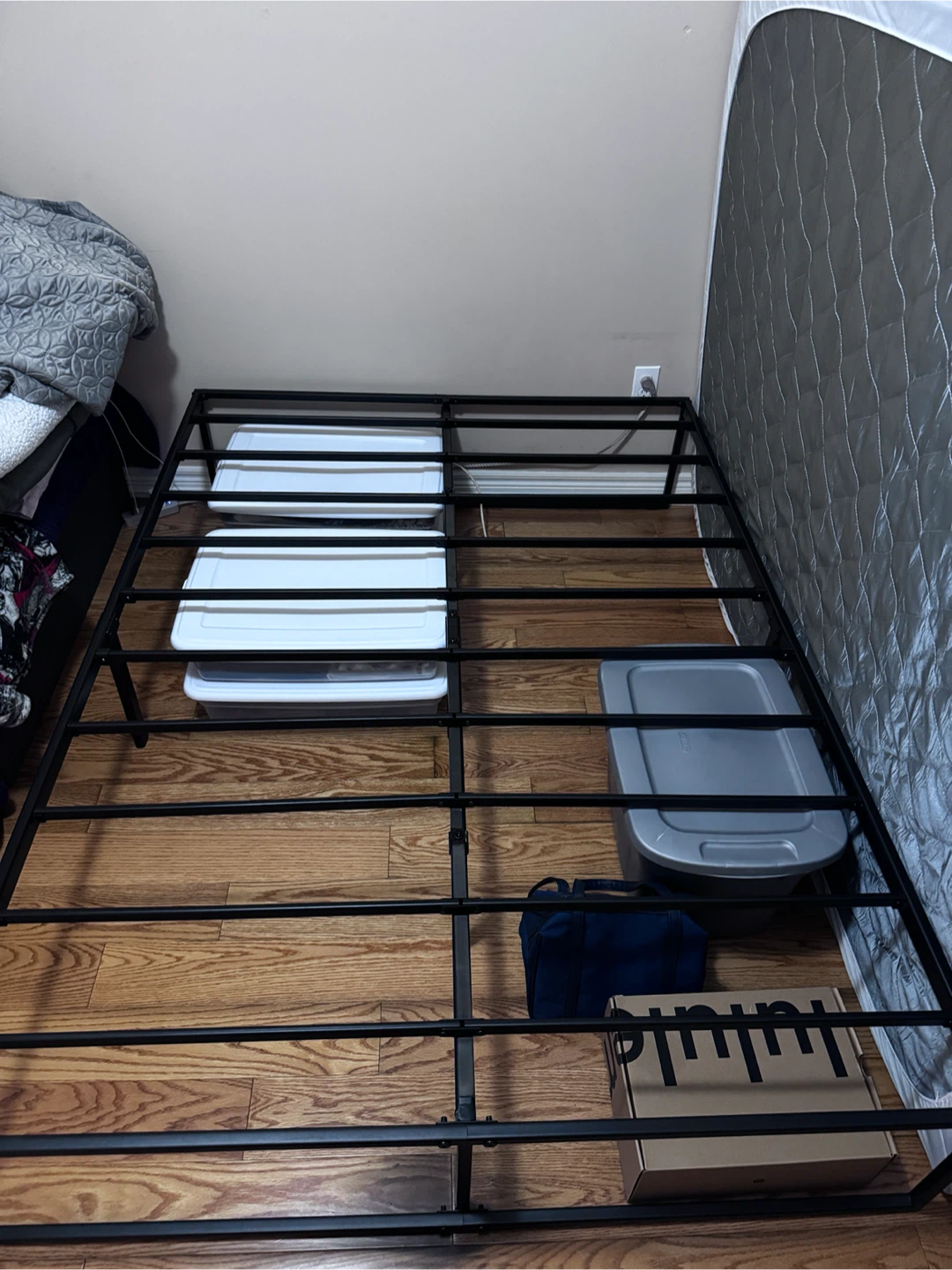 Zinus Lorelai Full Size Platform Bed Frame
