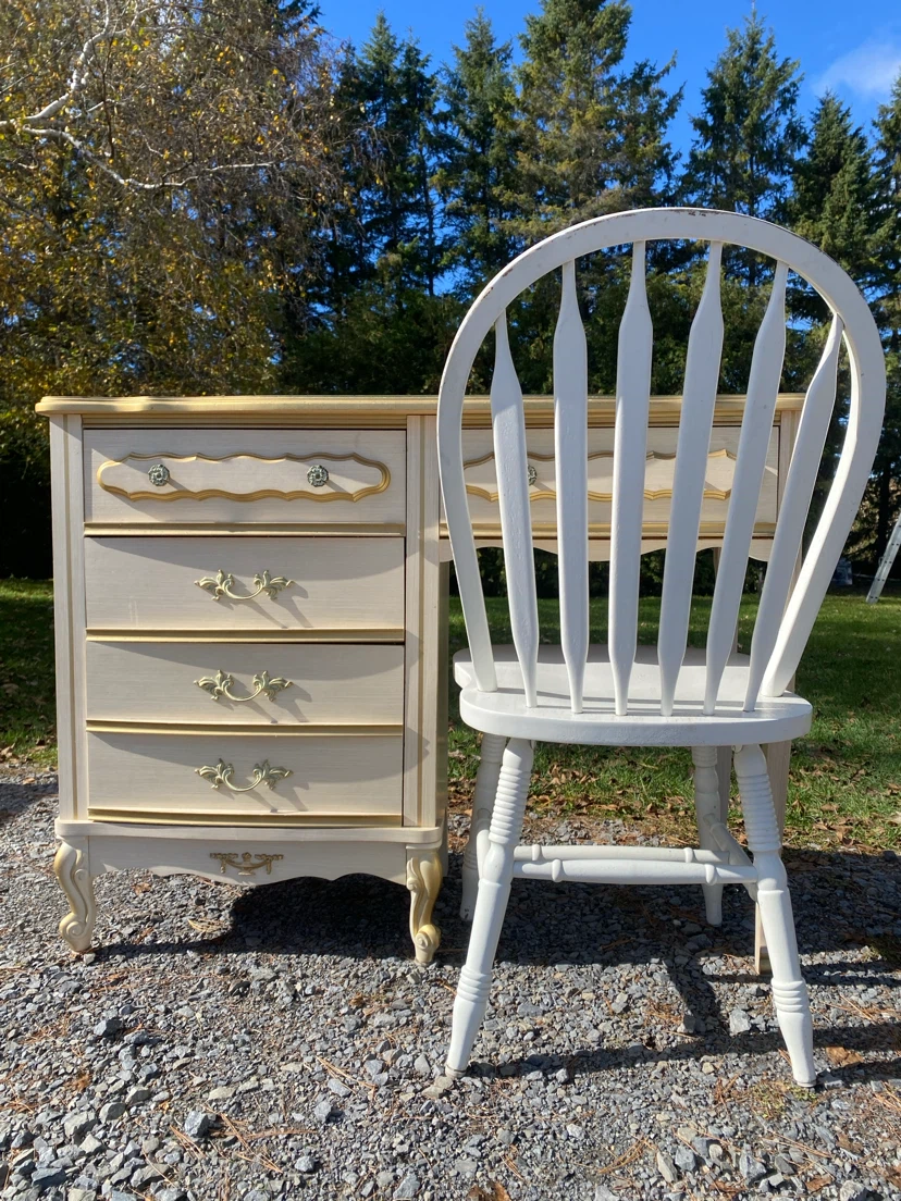 Vintage Bonnet by Sears French Bedroom Set (CAN DELIVER) - photo 5