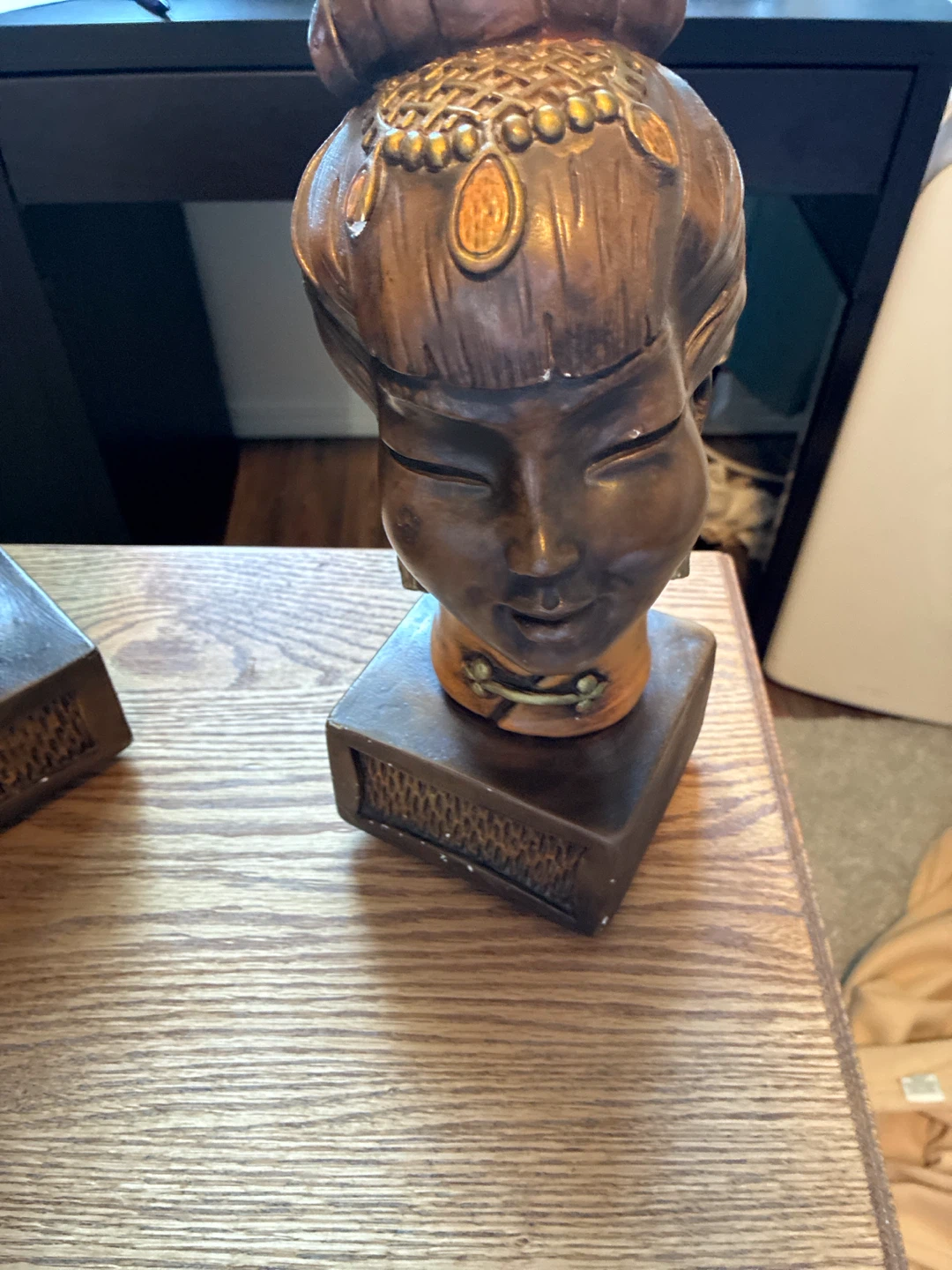 Vintage Asian Figurine Head Bookends - photo 3