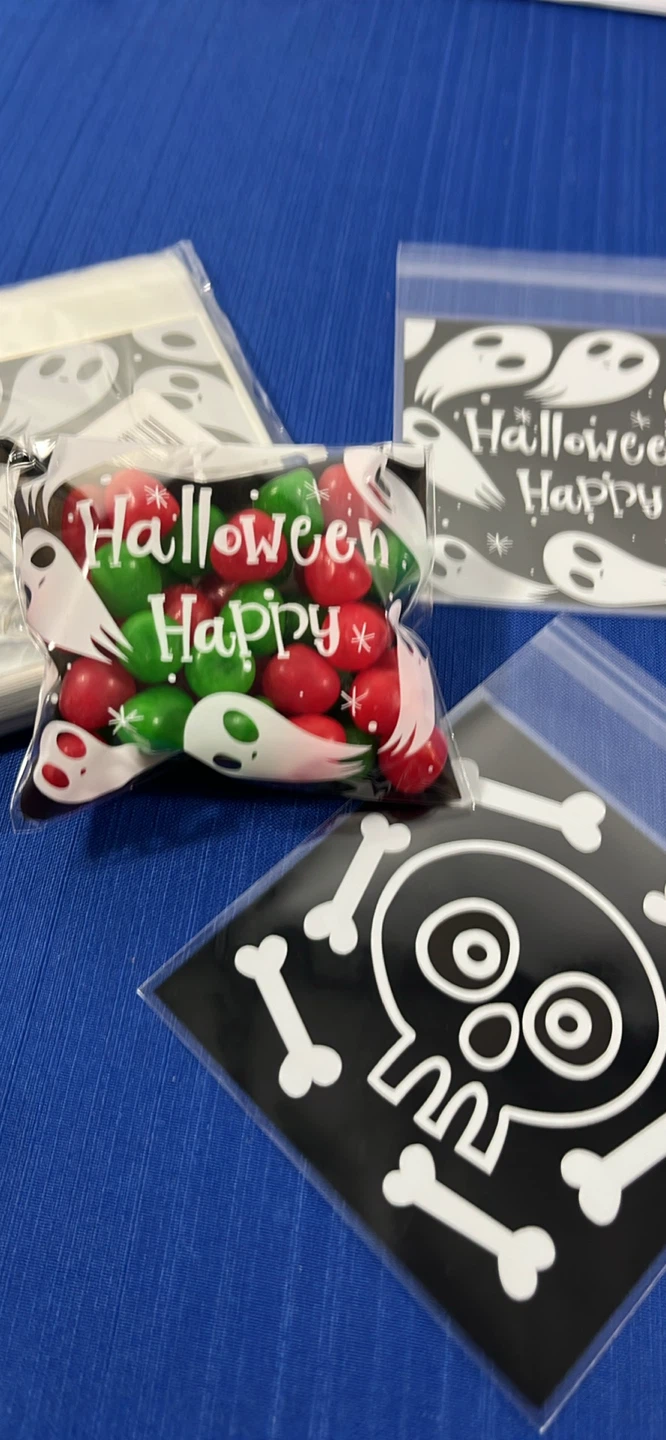 100 Halloween Treat Bags (5x4) Self-Adhesive Candy & Cookie Bags
