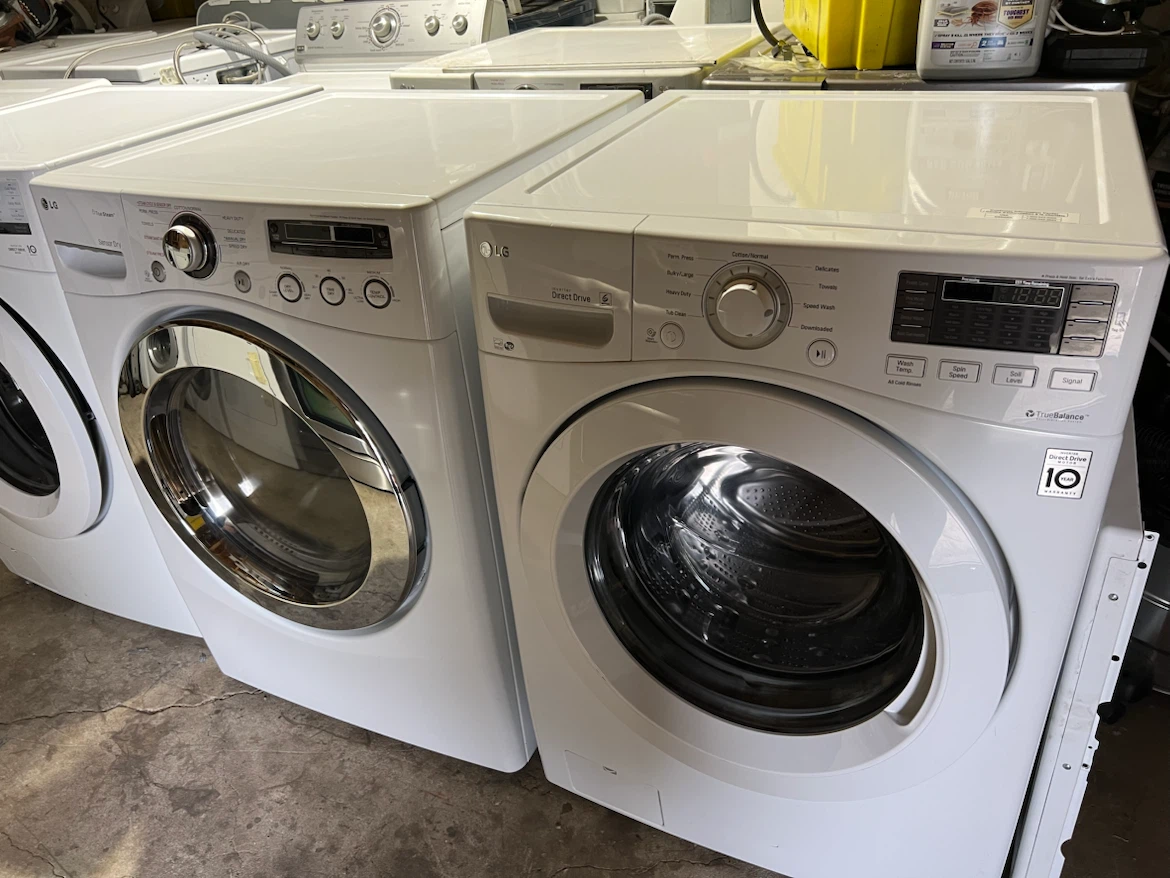 LG Washer and Dryer Set