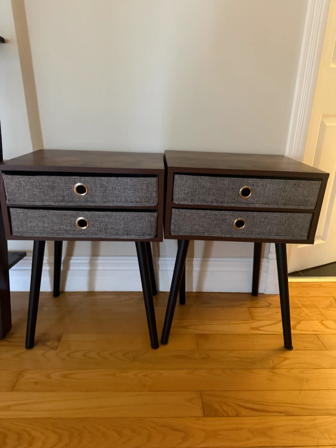 Set of Two Mid-Century Modern Nightstands - photo 3