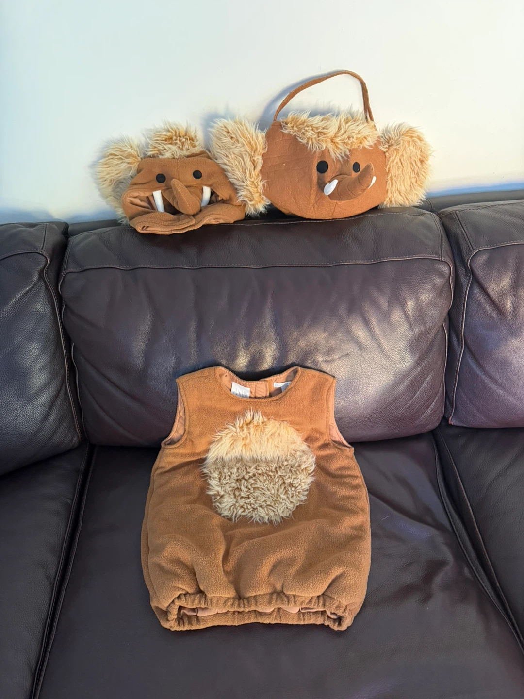Pottery barn Toddler Mammoth Halloween Costume - photo 4