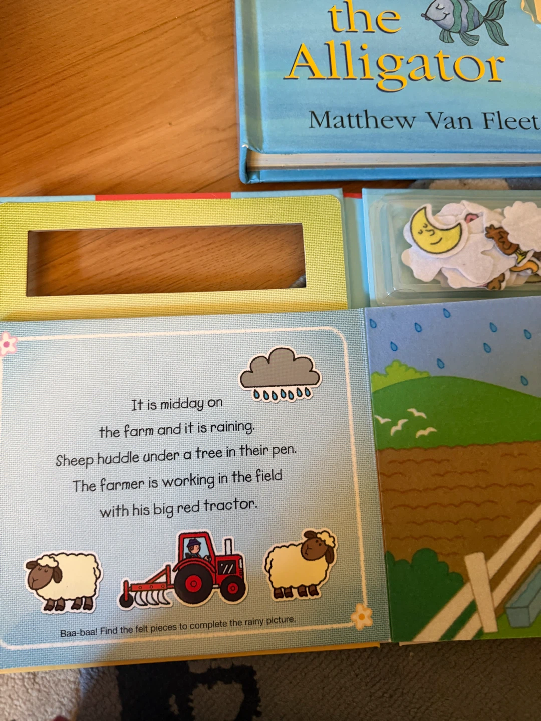 Interactive books with some defects - photo 3