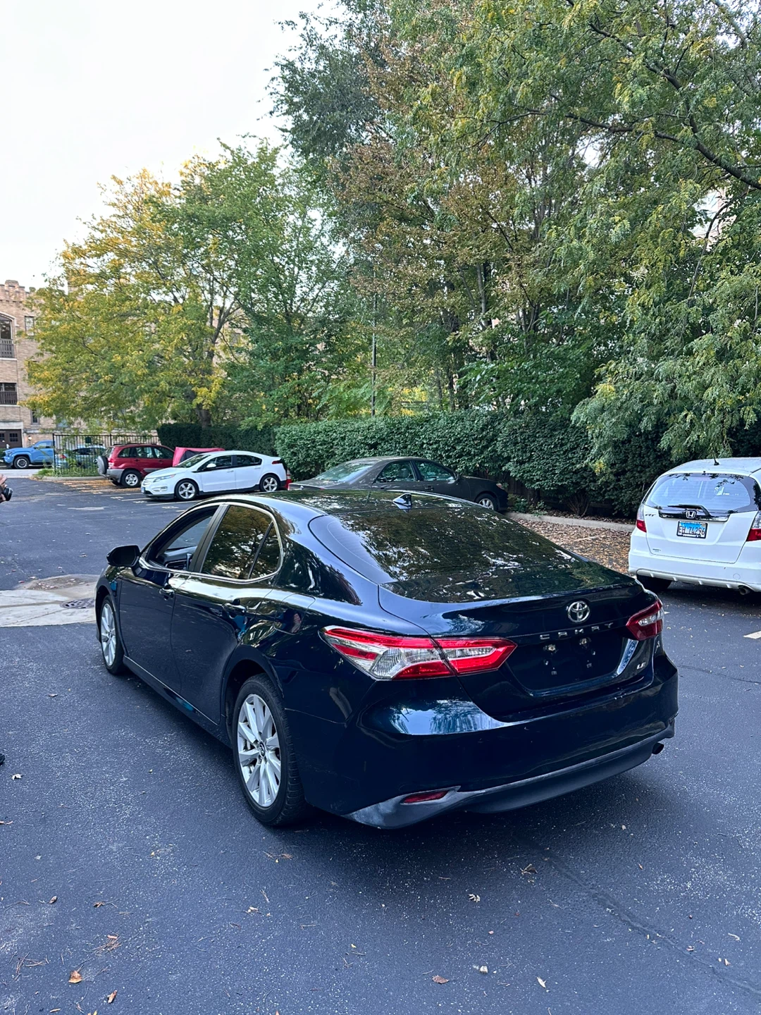 2019 Toyota Camry LE - photo 3