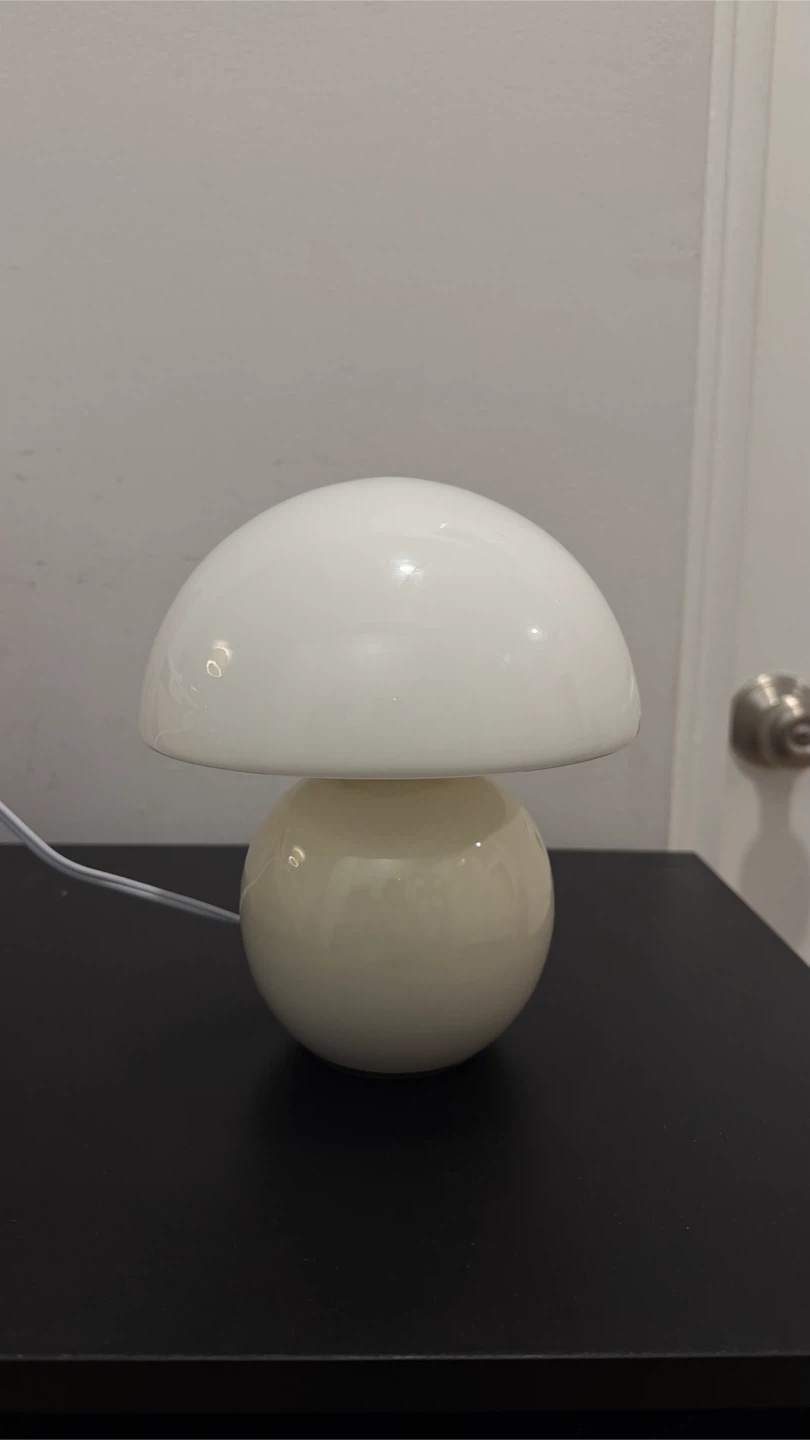 Small Mushroom Table Lamp