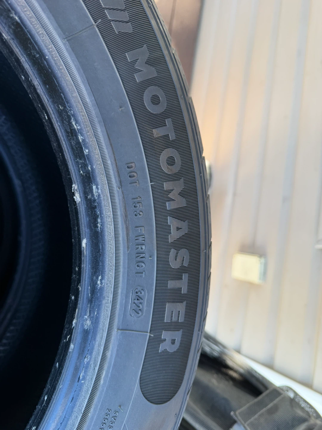 4 Motomaster Hydra Edge Tour Tires 235/55R17 - photo 3