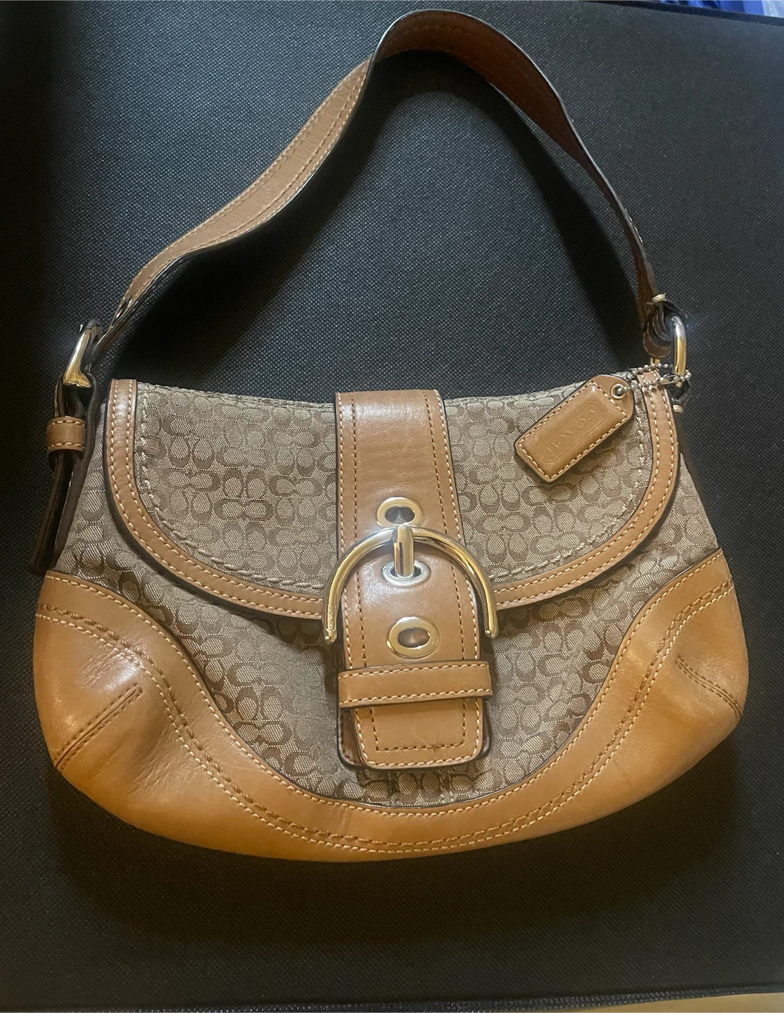 Vintage Coach Soho Hobo Signature Shoulder Bag like new