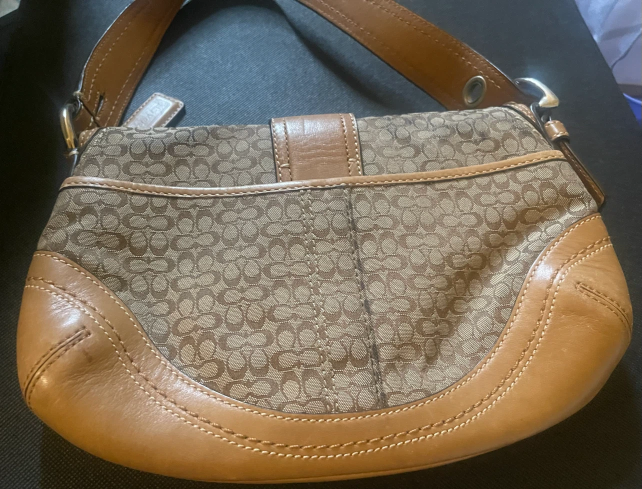 Vintage Coach Soho Hobo Signature Shoulder Bag like new - photo 3