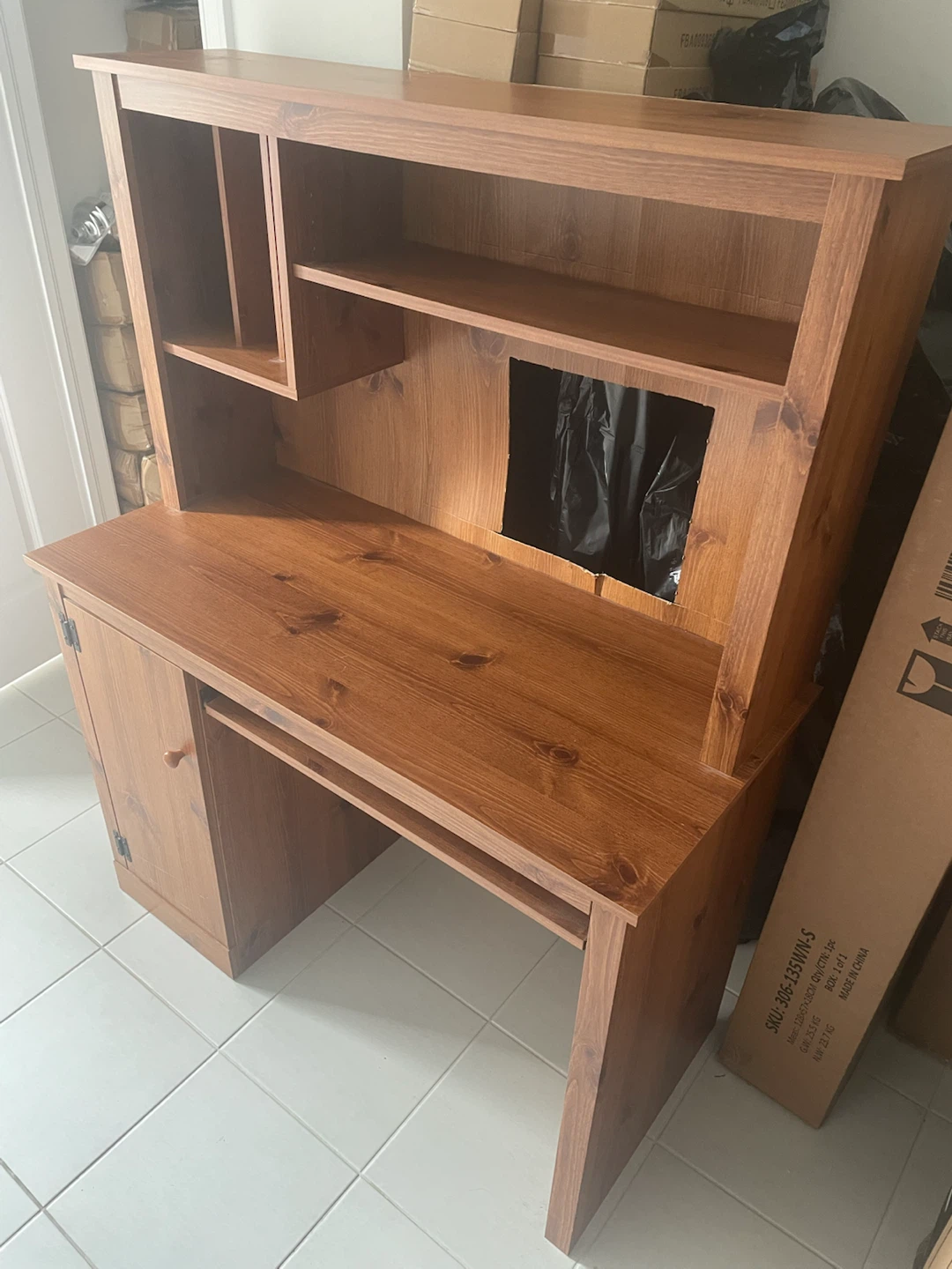 Wooden computer desk with hutch - photo 3