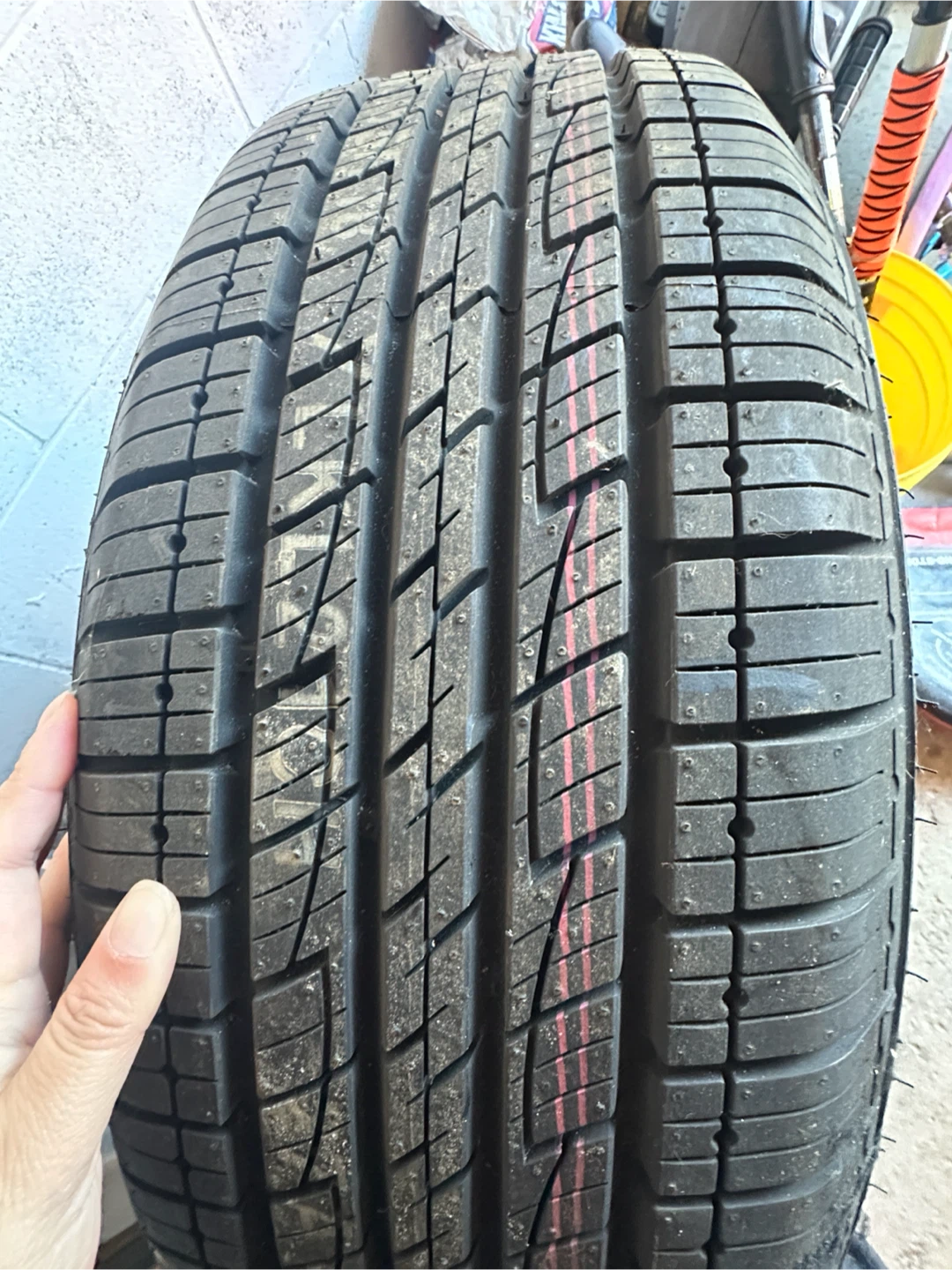 Kumho Solus KL21 Tire on Steel Rim - photo 3