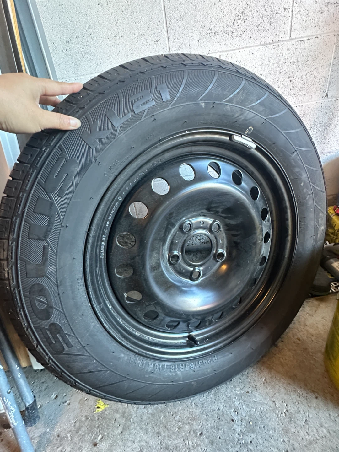 Kumho Solus KL21 Tire on Steel Rim - photo 5