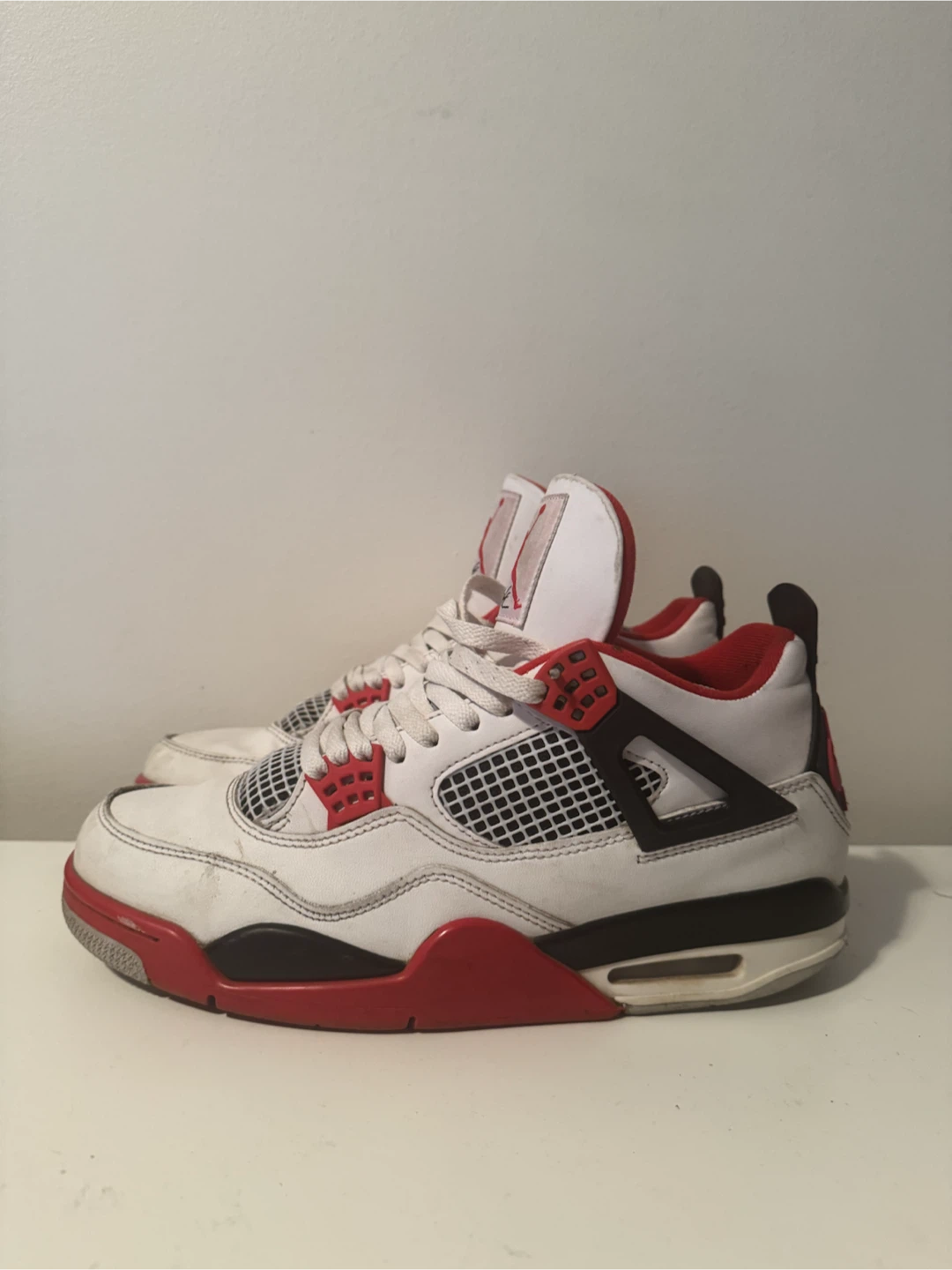 Nike Air Jordan 4 Fire Red - photo 2