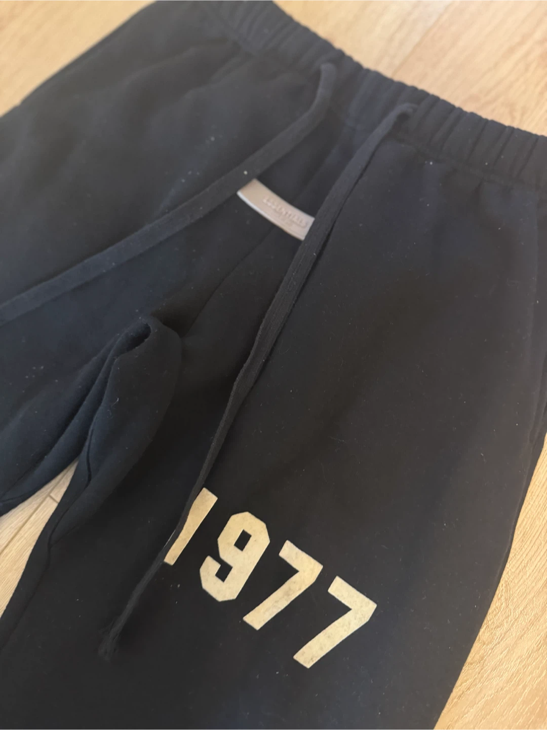 ESSENTIALS Fear of God 1977 Sweatpants - photo 2