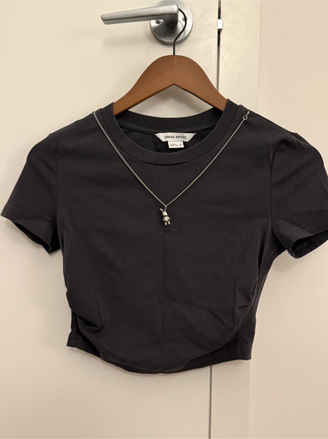 Urban Revivo Chain Detail Crop Top - photo 2