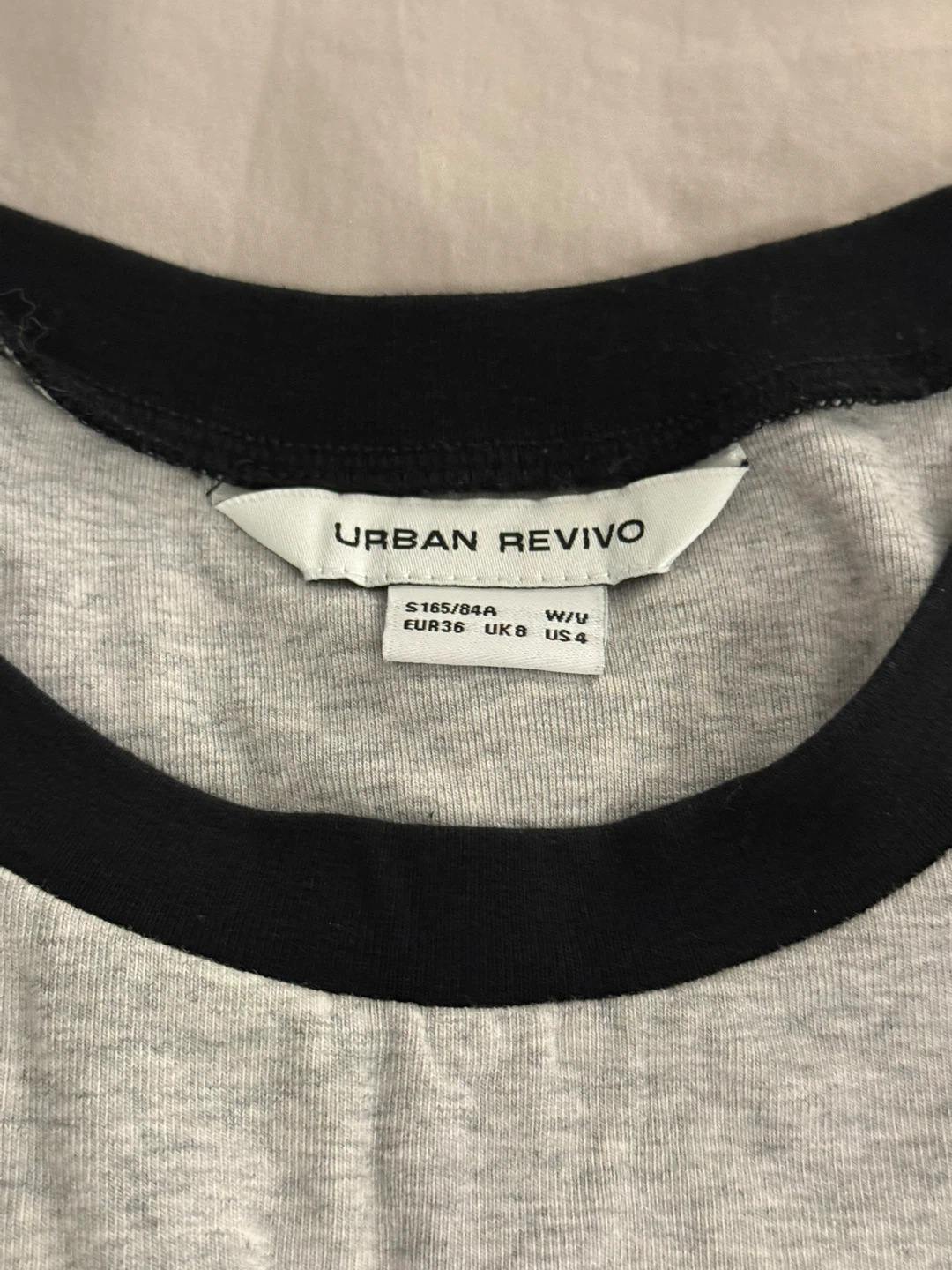 Urban Revivo Fluffy Cat Print T-Shirt - photo 4