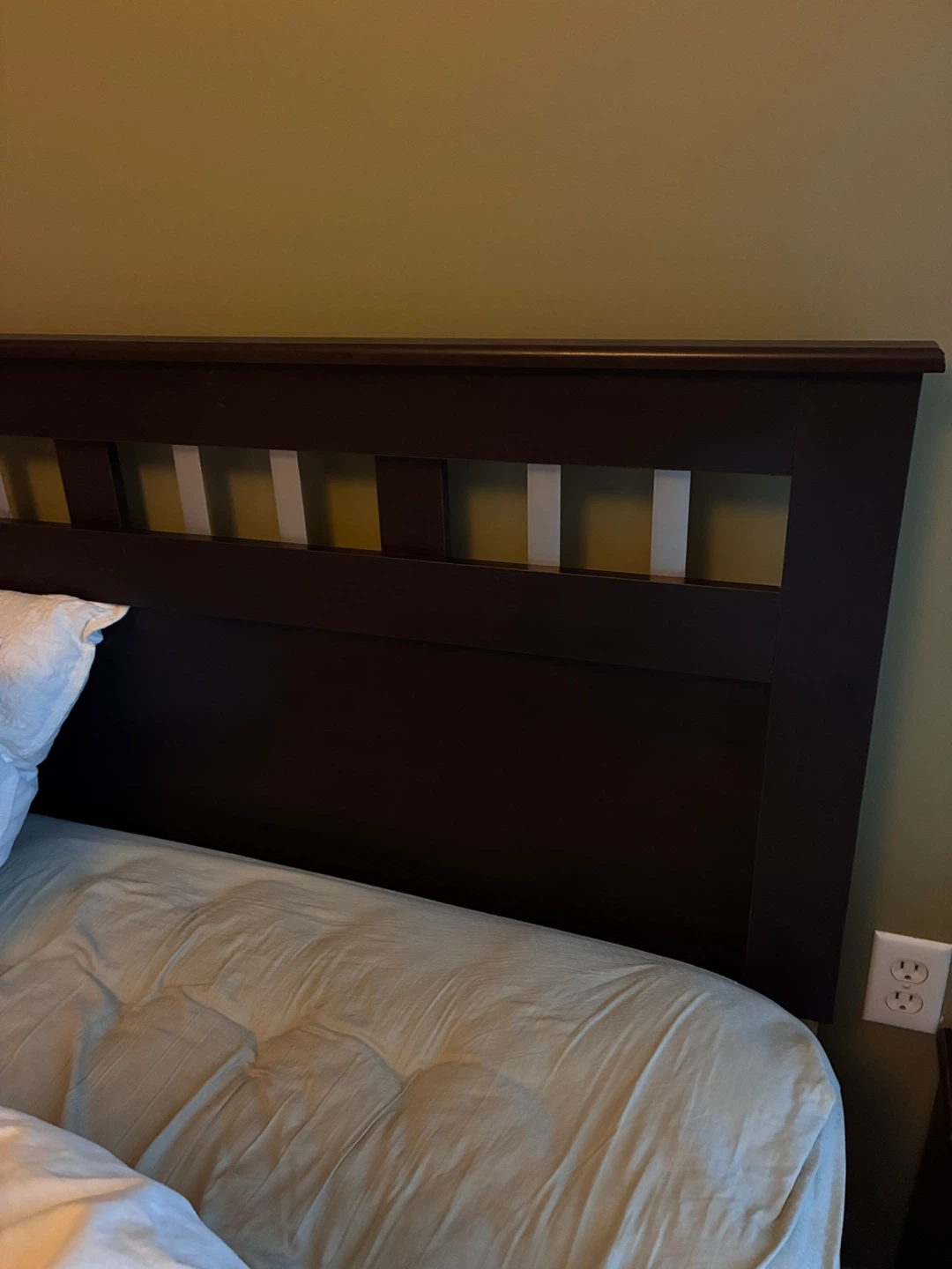 Queen Headboard & Bed Frame - photo 3