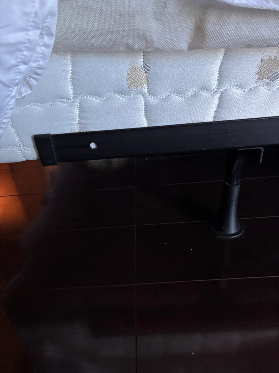 Queen Headboard & Bed Frame - photo 5