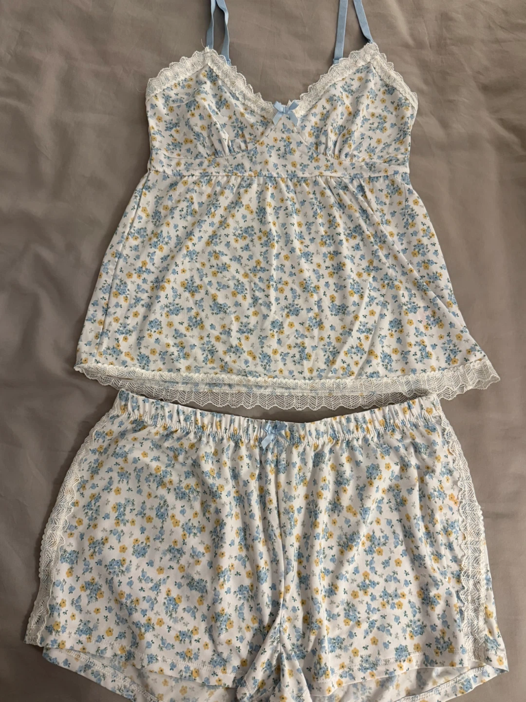Laura Ashley floral pyjama set - photo 2