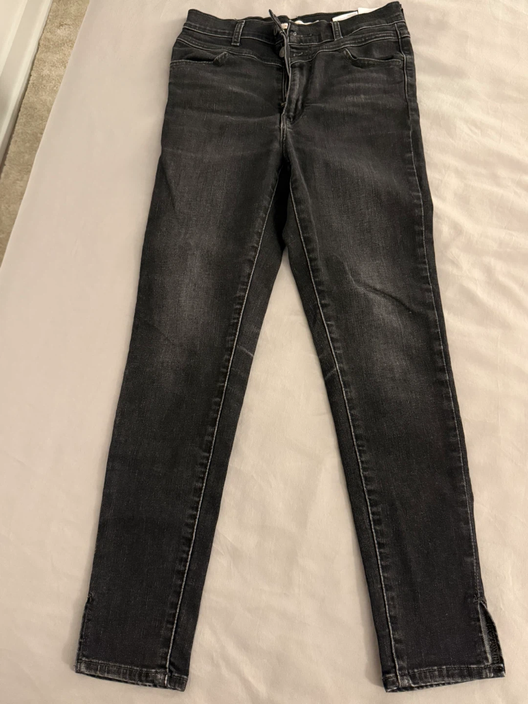 Urban Revivo Split-Hem Jeans and Levis jeans - photo 5