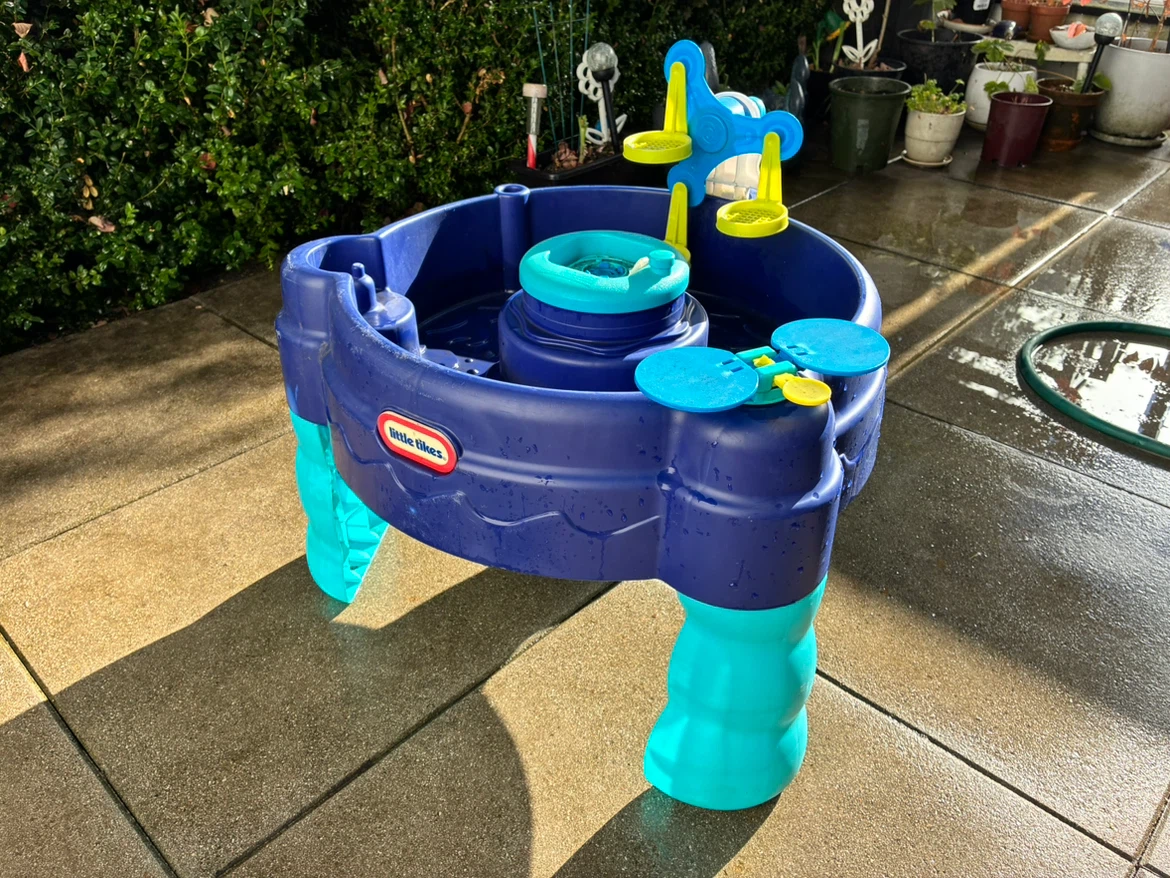 Little Tikes Water Table