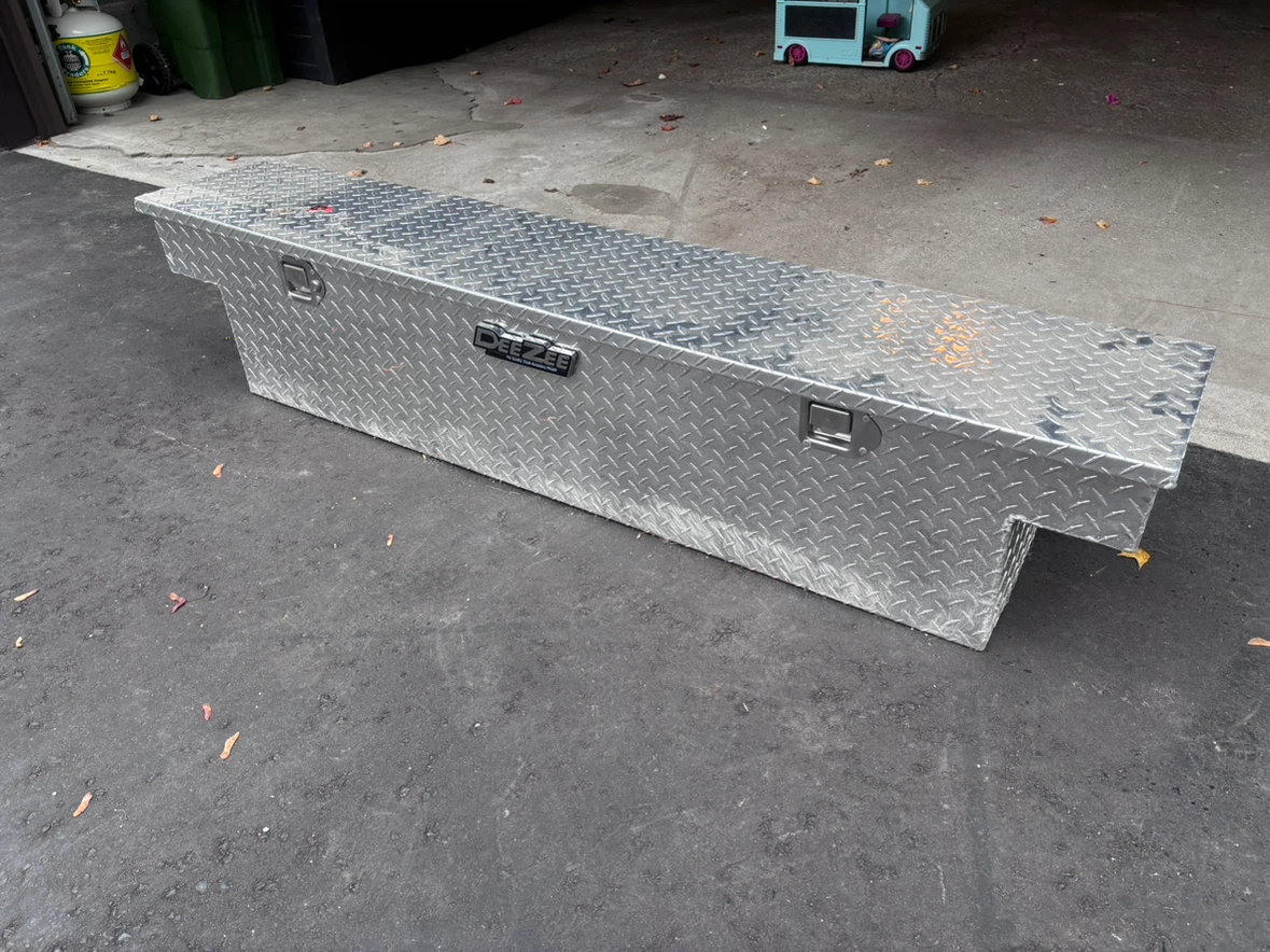 DeeZee Aluminum Truck Tool Box - photo 4