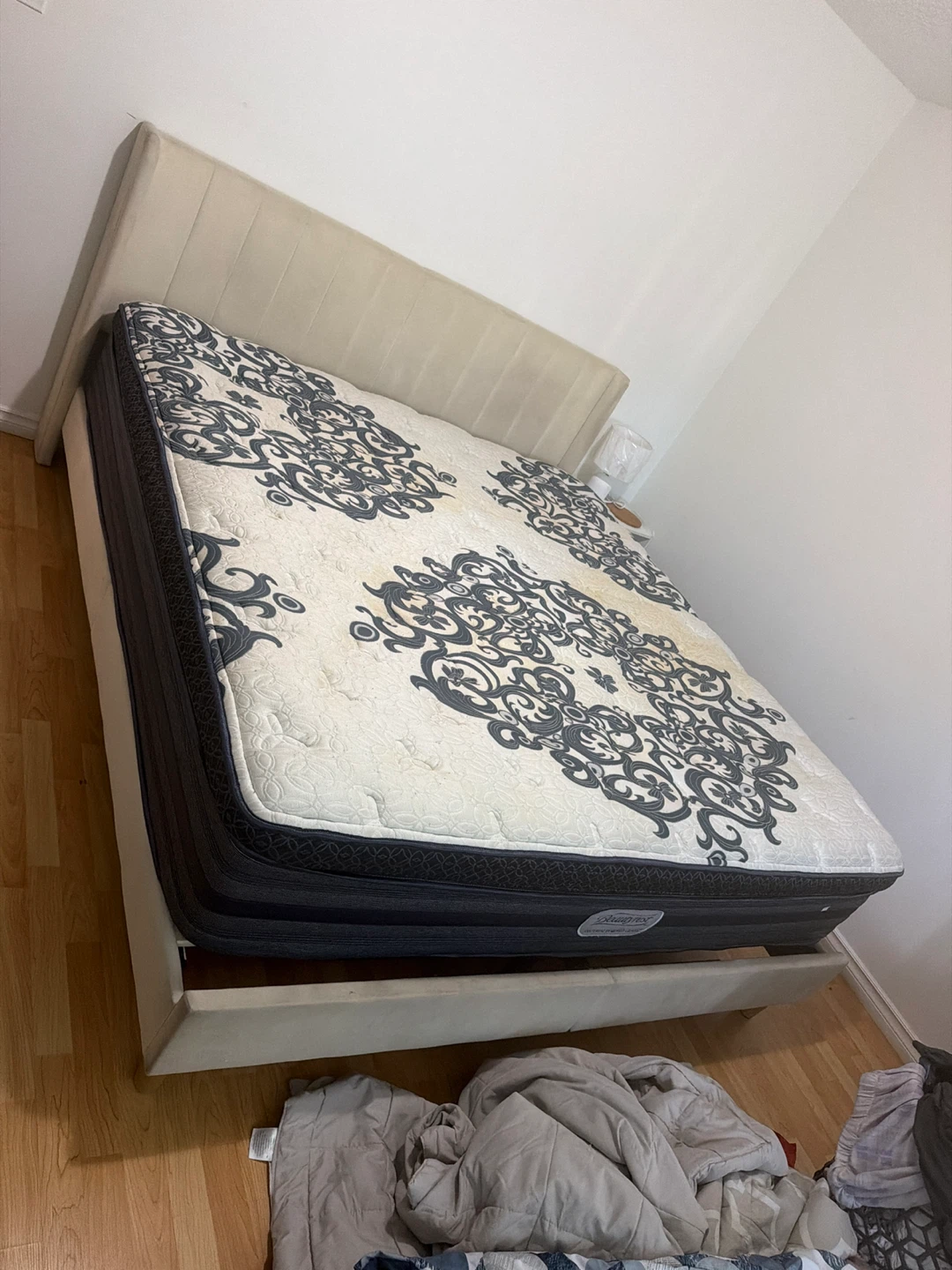 Beautyrest KING  Mattress and Upholstered Bed Frame