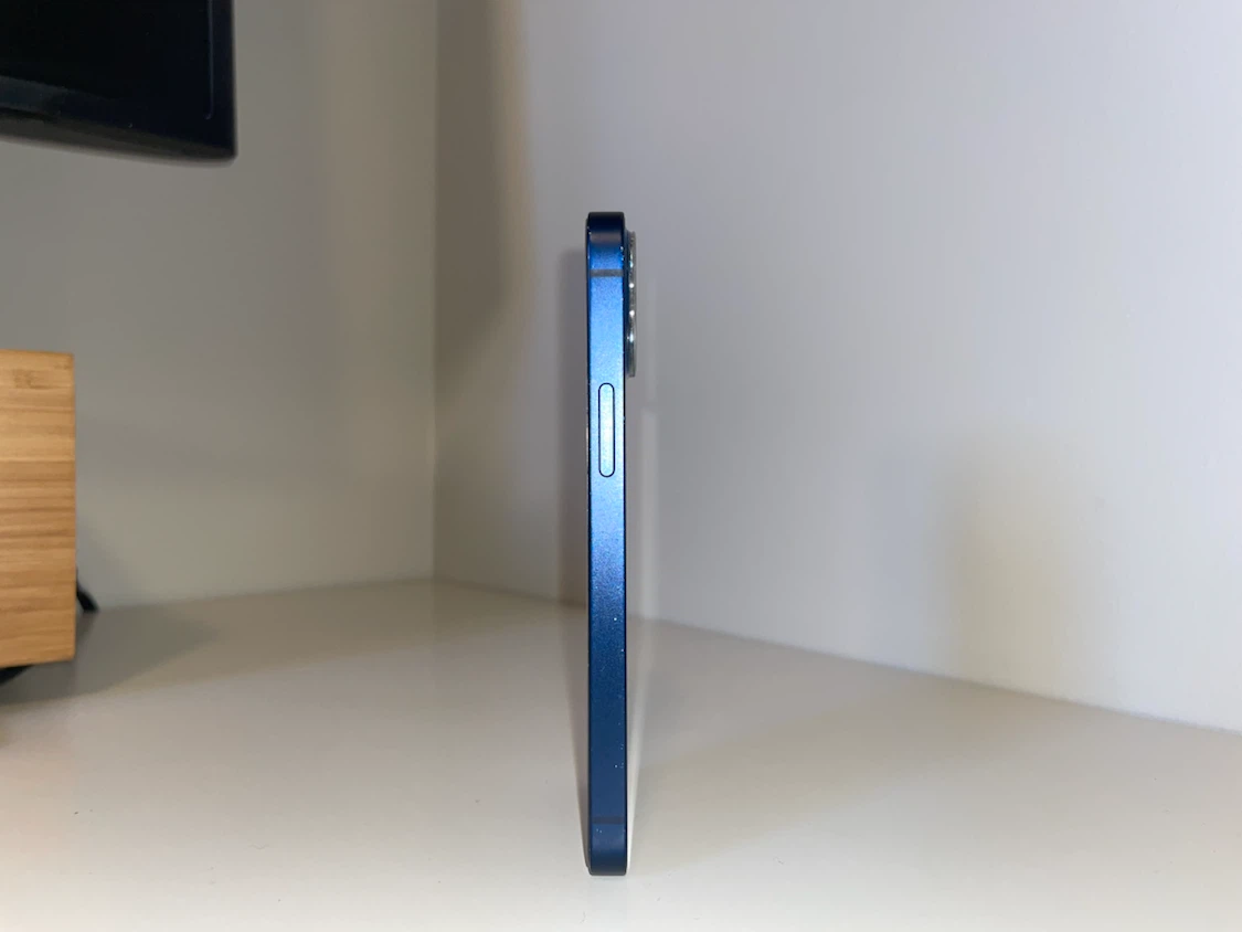 Apple iPhone 12 mini for parts or repair - photo 3