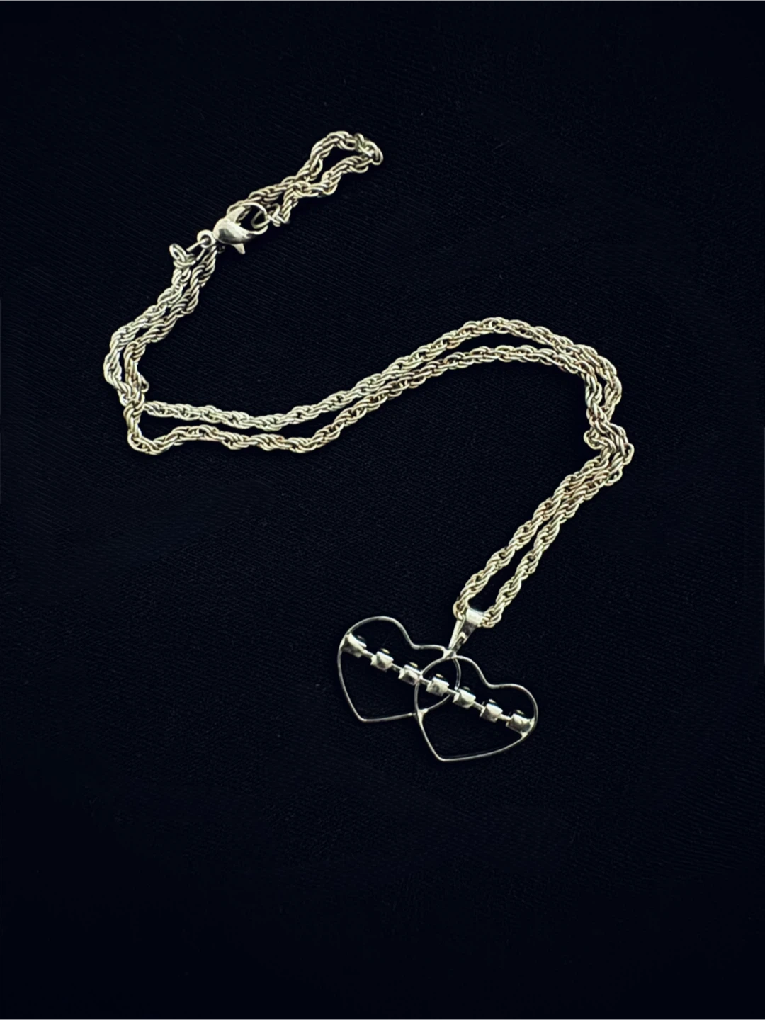 Set of Two Decorative Necklaces - photo 3