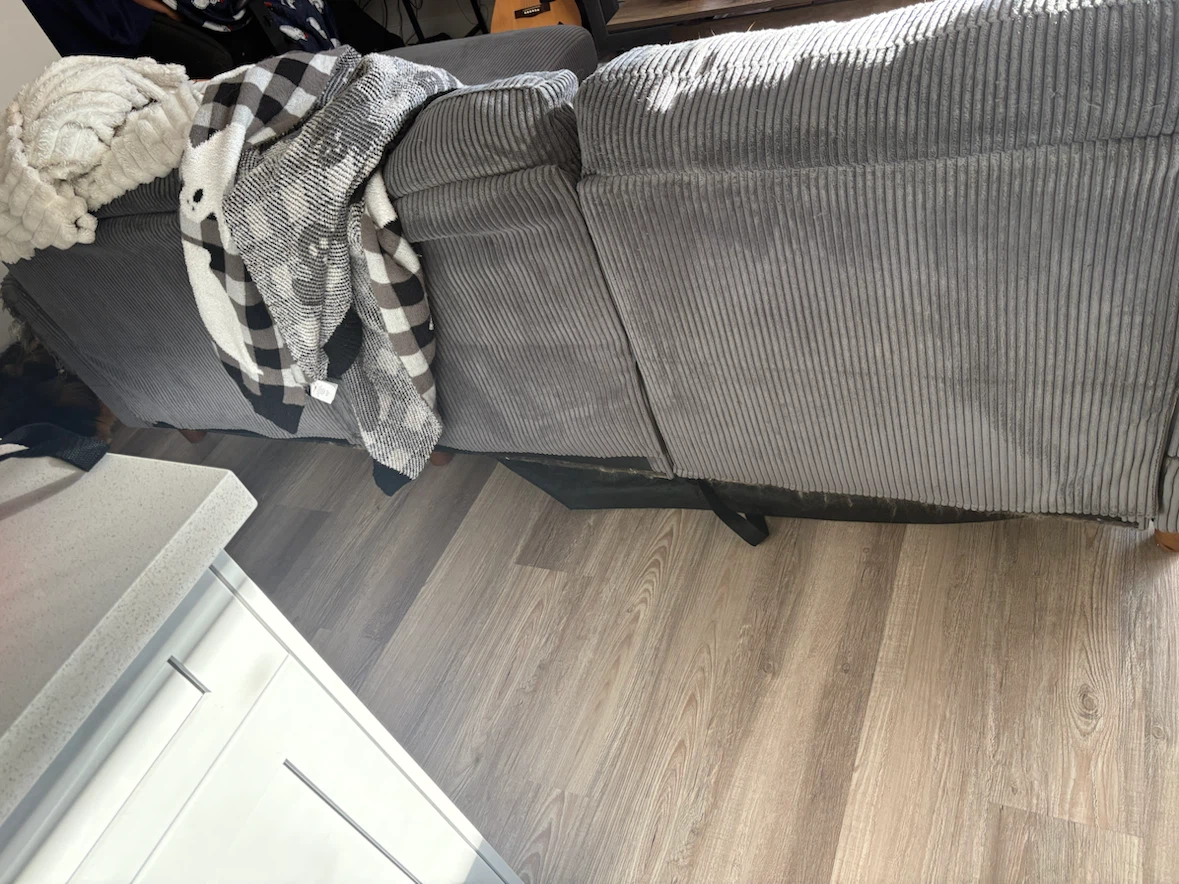 Free Sectional Couch - photo 2