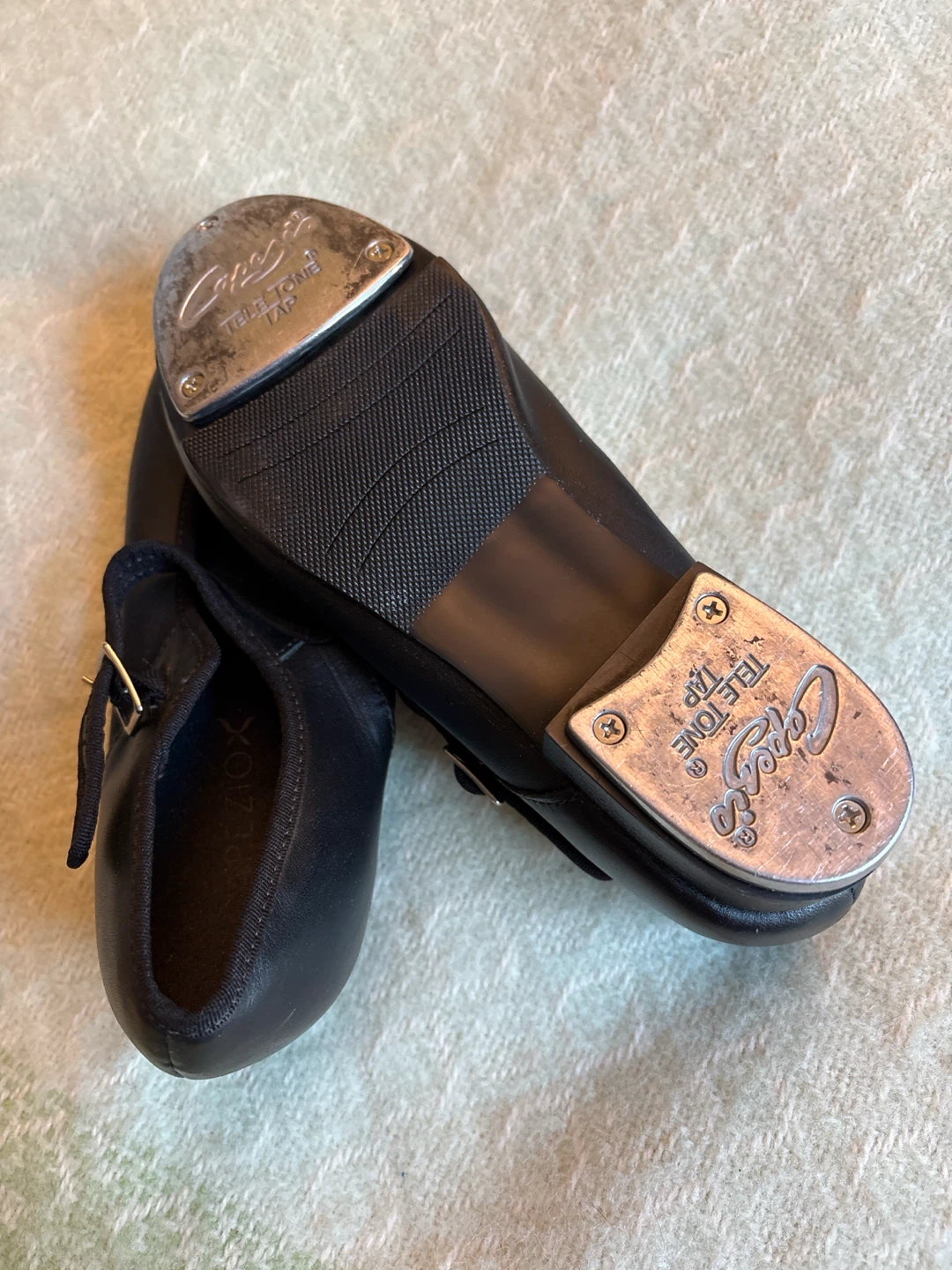 Capezio Tele Tone Tap Shoes - Size 5M - photo 2