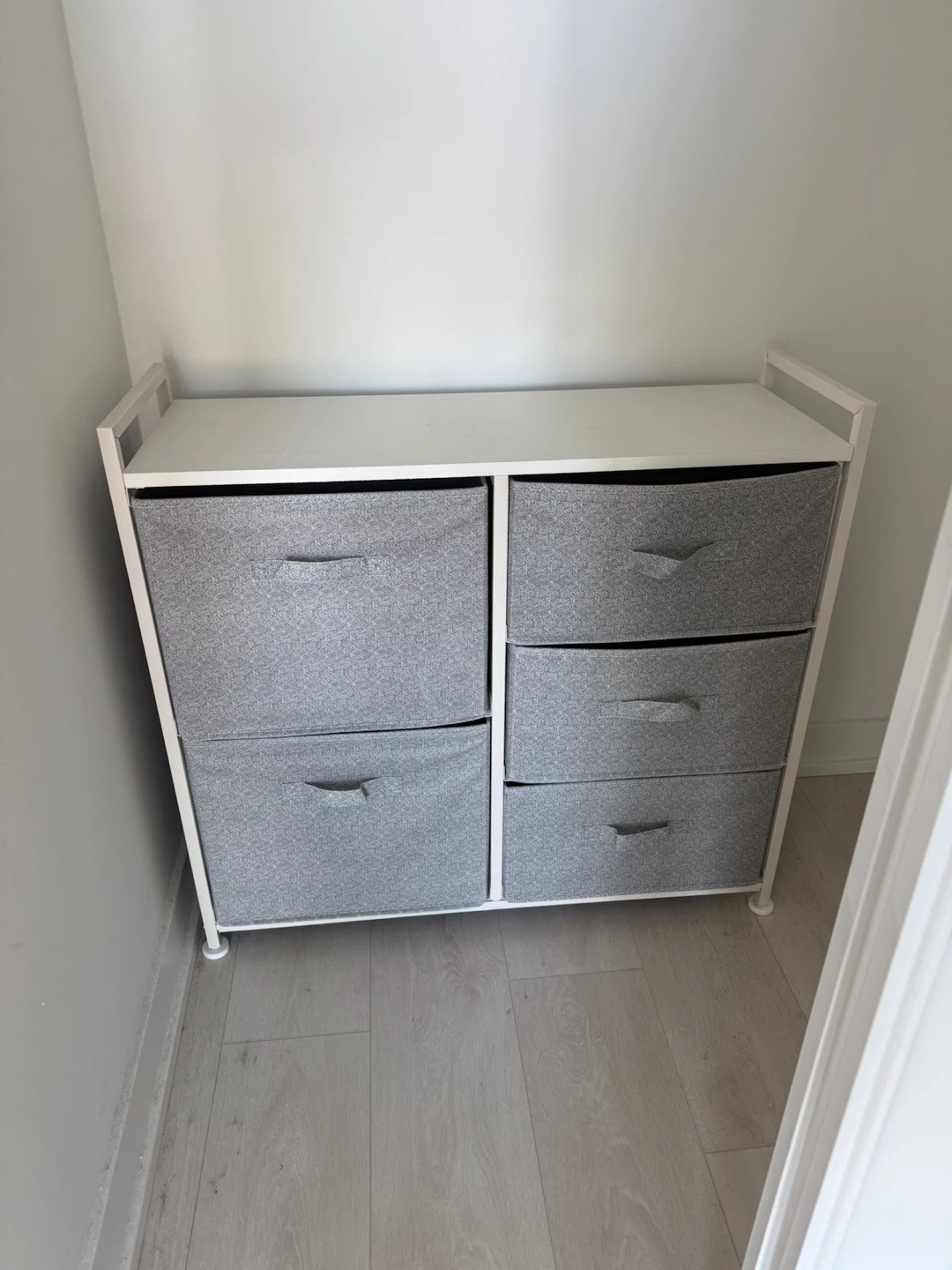 White Storage Unit with 5 Fabric Drawers - photo 2