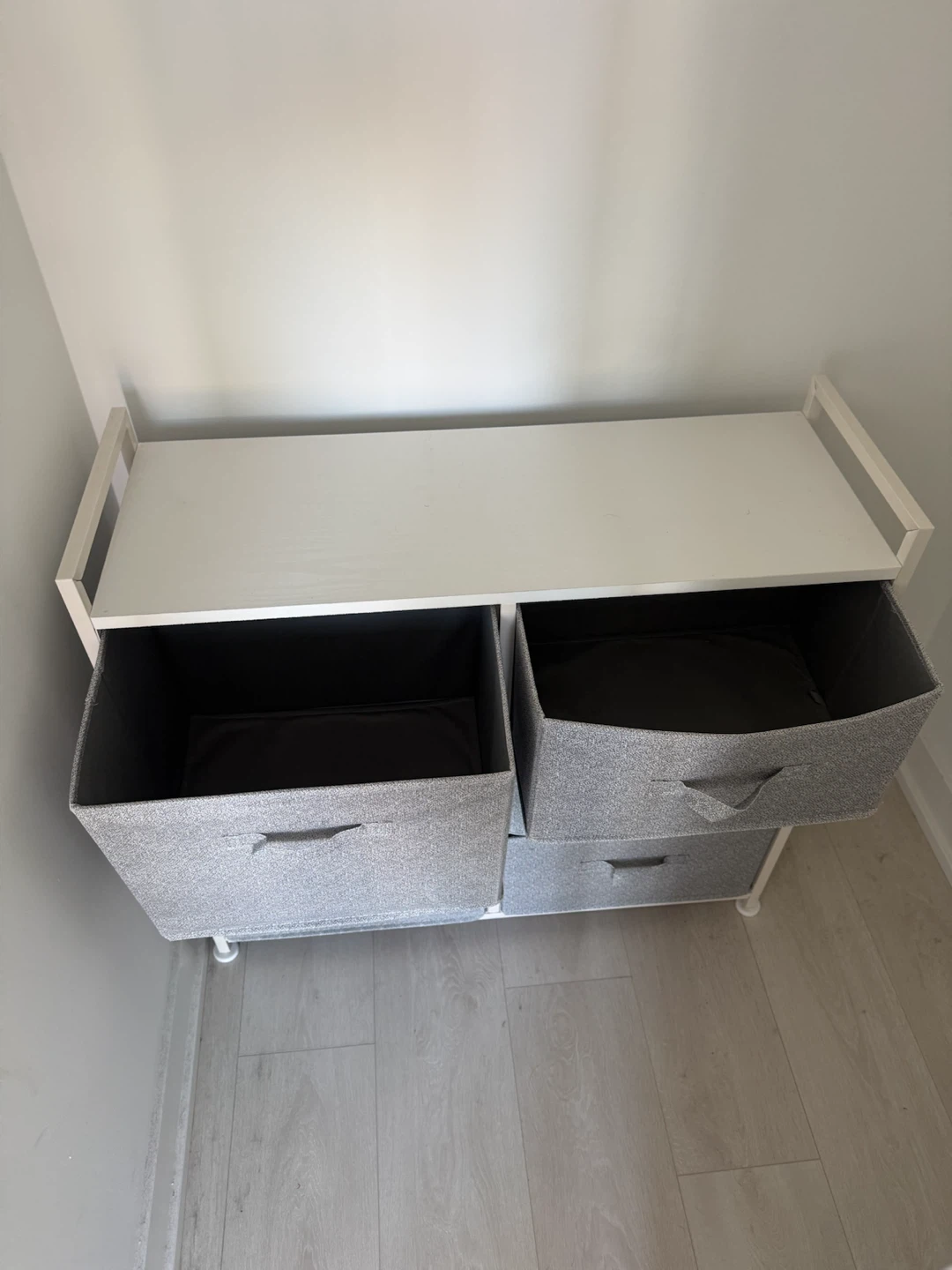 White Storage Unit with 5 Fabric Drawers - photo 3