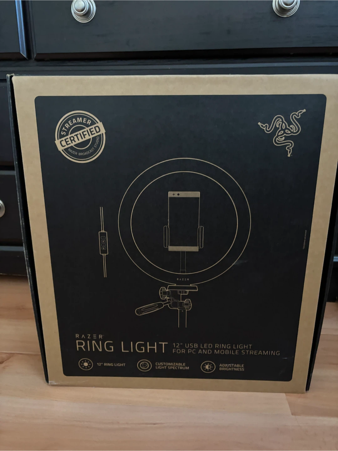 Razer 12” Ring Light + Stand
