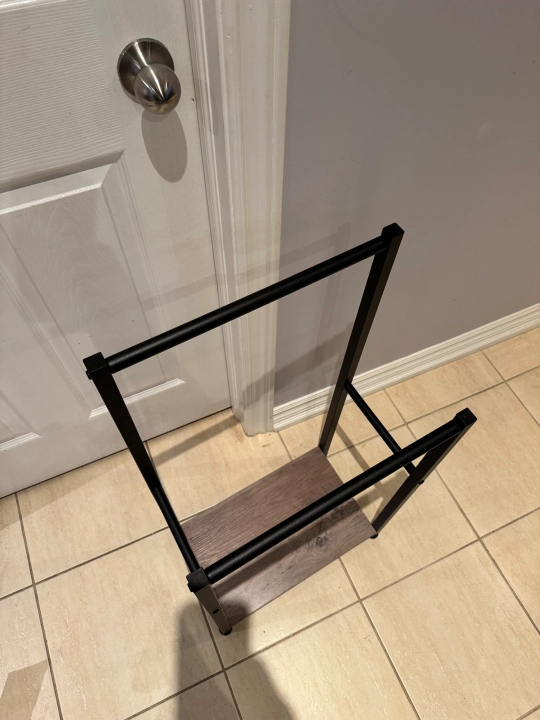 Black Metal Towel and Blanket Stand - photo 5