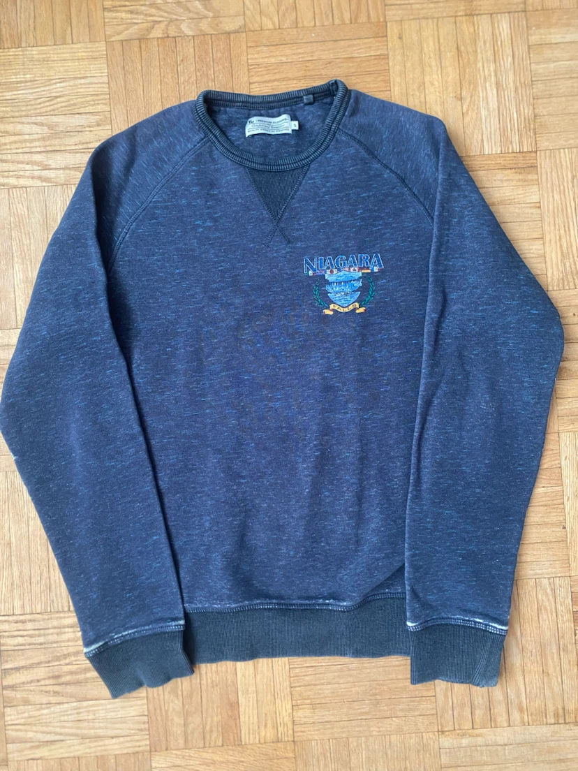 Niagara Falls Sweater