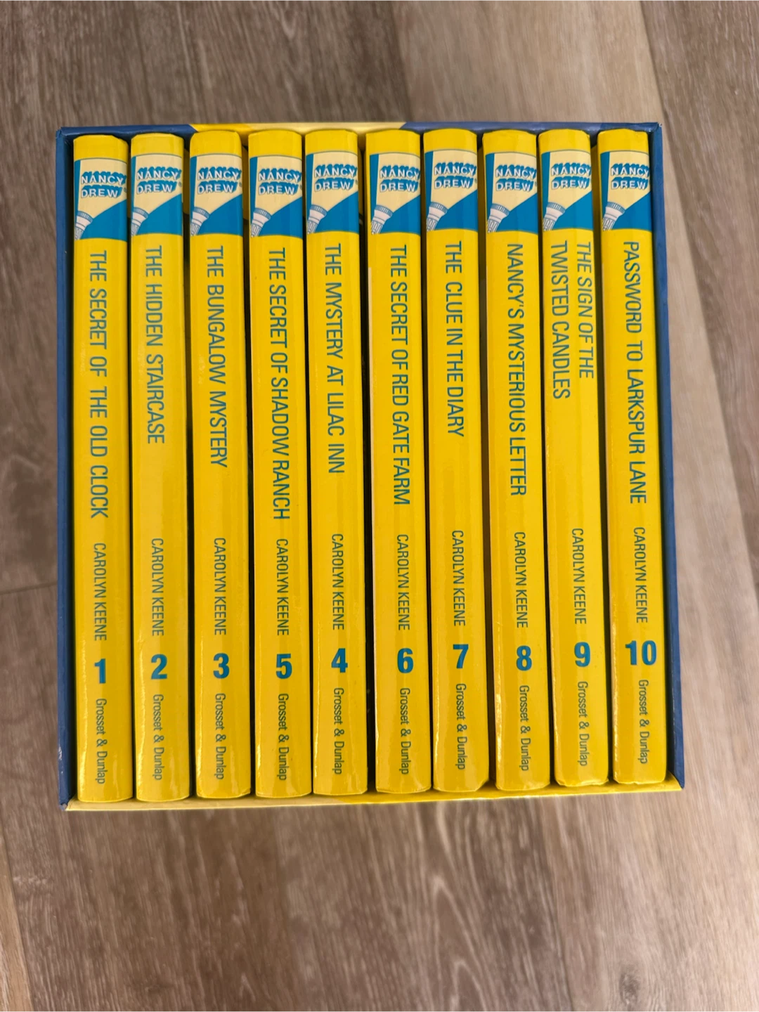 Nancy Drew Mystery Stories 10-Book Collection