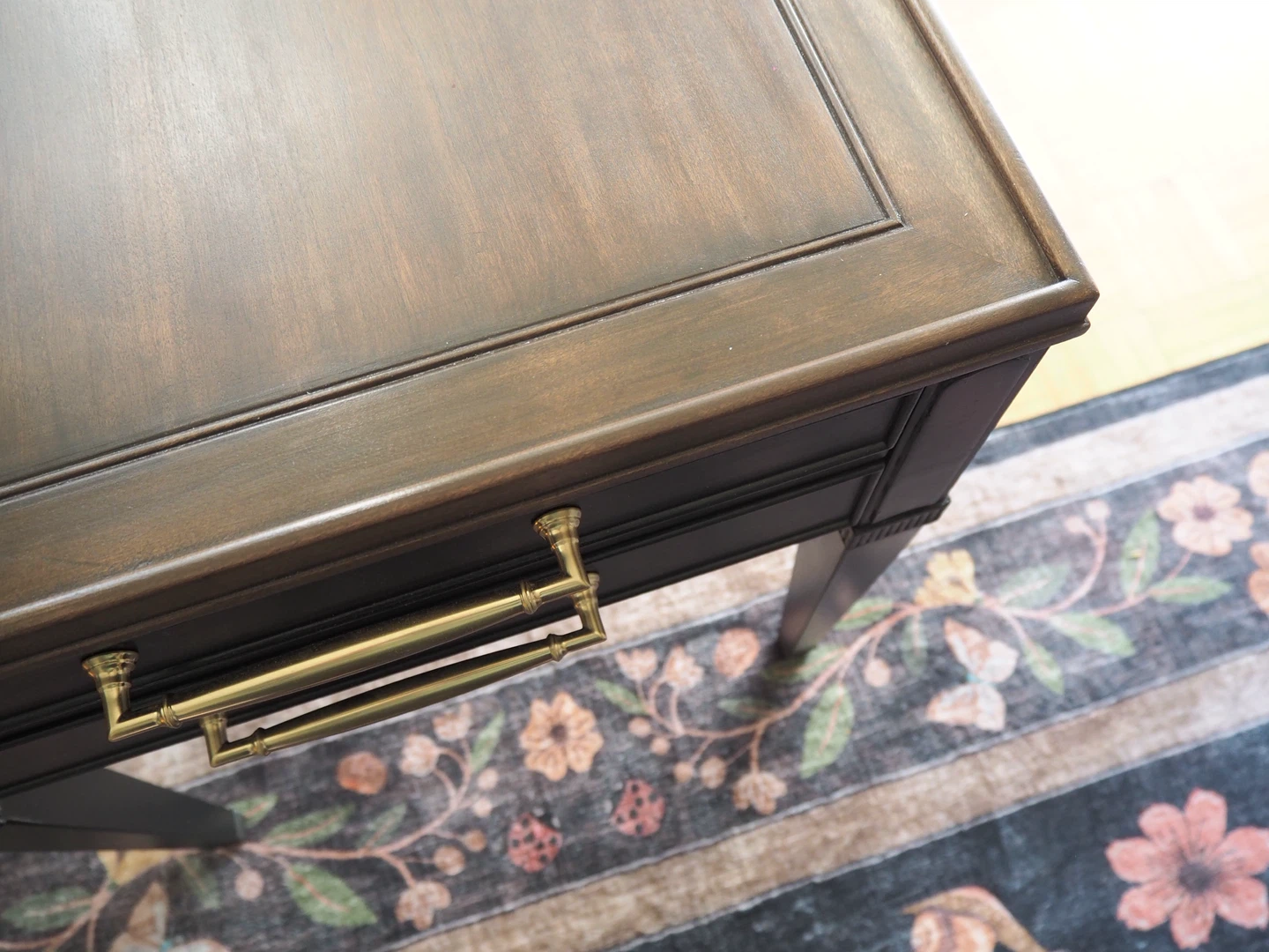 Newly Refinished Side Table/End Table/Nightstand Solid Wood - photo 5