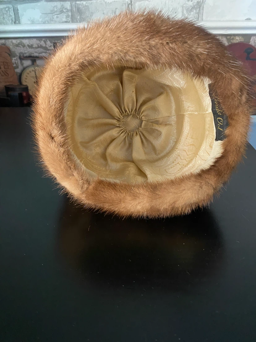 Vintage Pastel Mink Fur Hat 1970’s with original bill! - photo 5