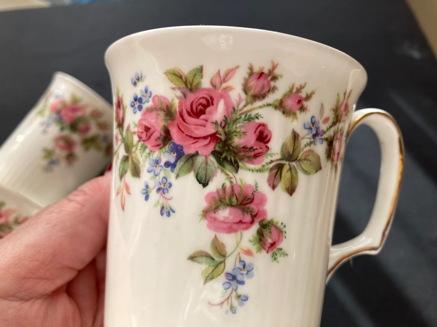 Set of 6 Royal Albert Moss Rose Bone China Mugs - photo 5