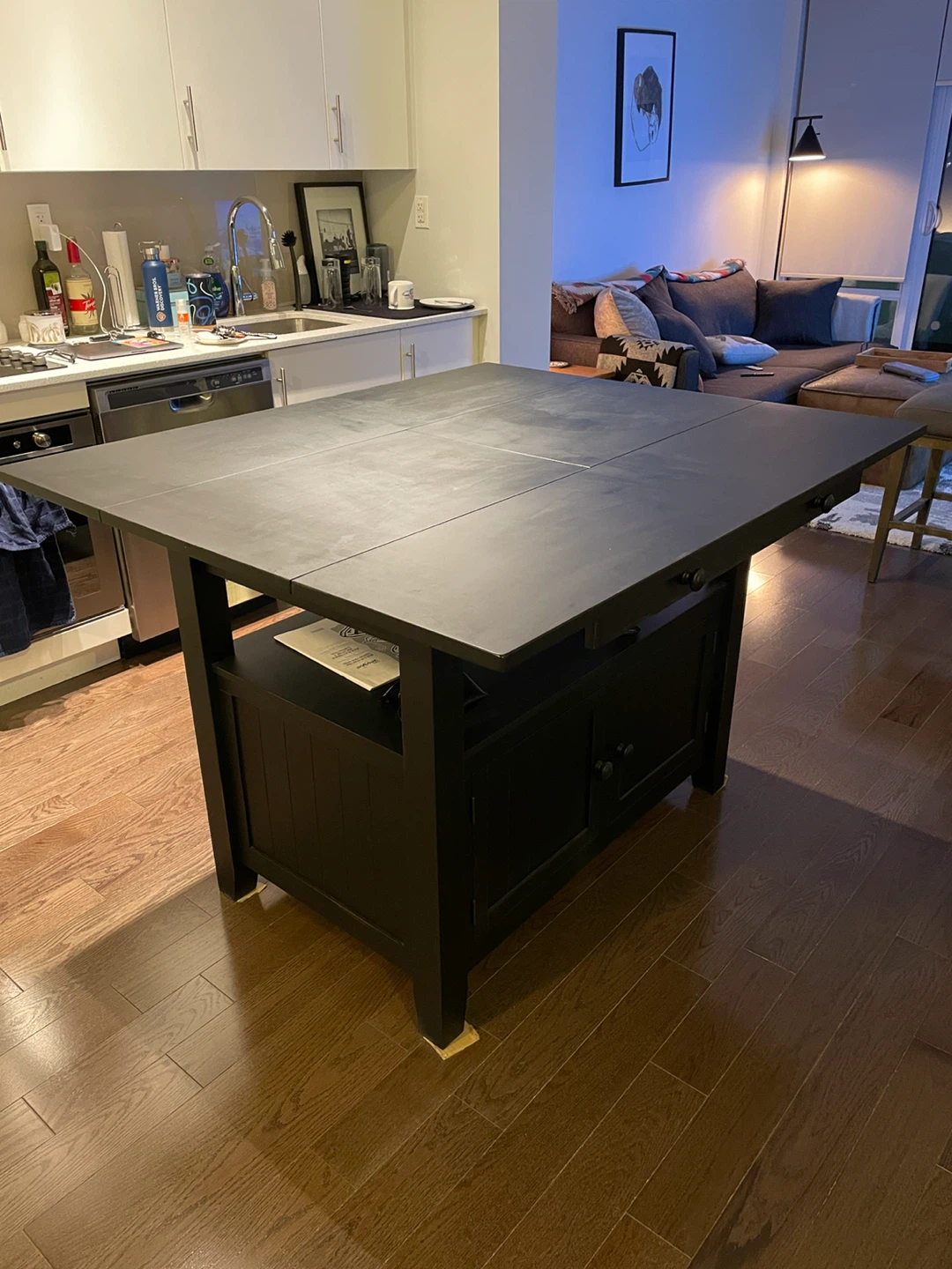 Urban Barn Extendable Table