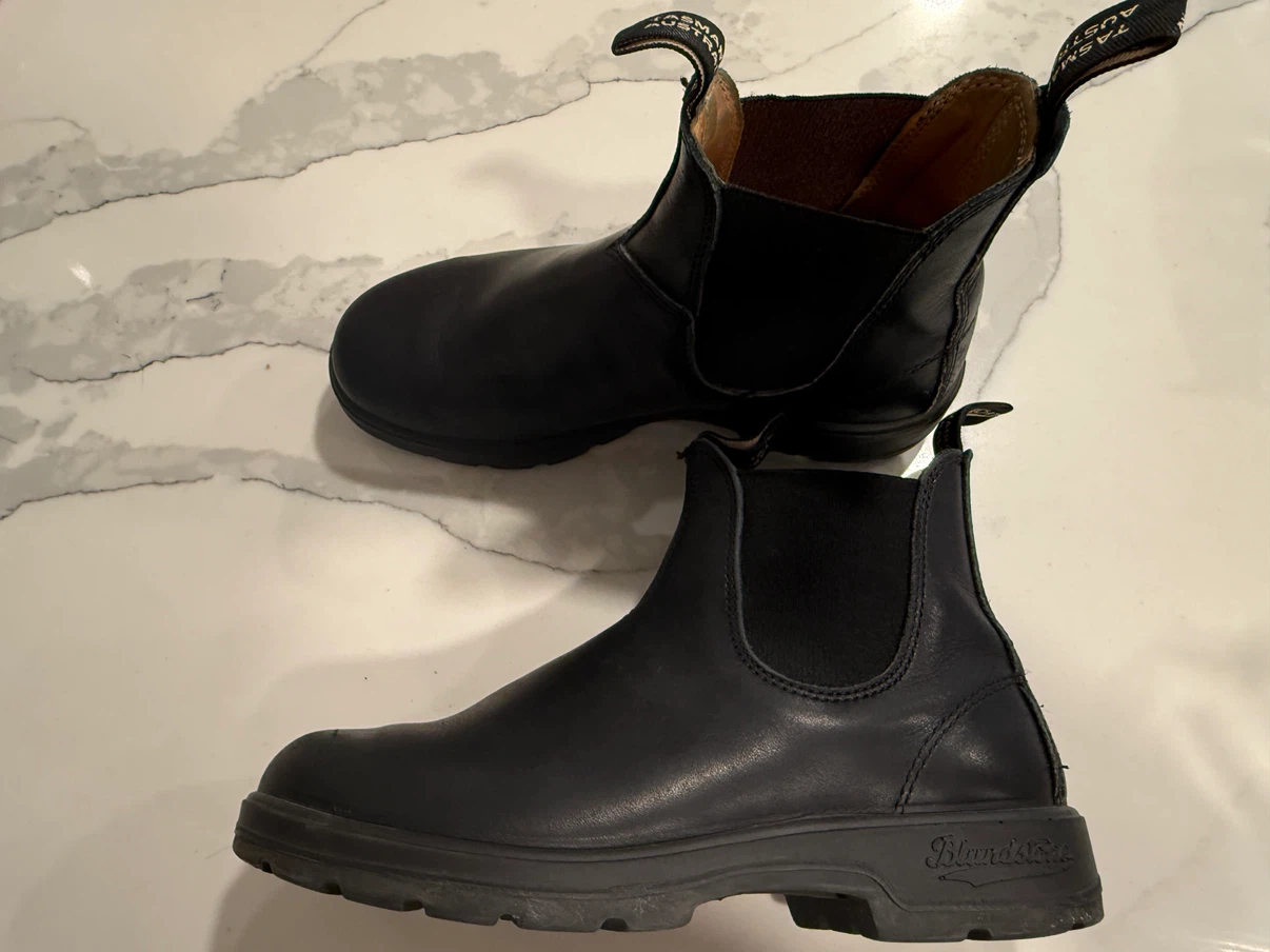 Blundstone Black Leather Boots - Near New - photo 3