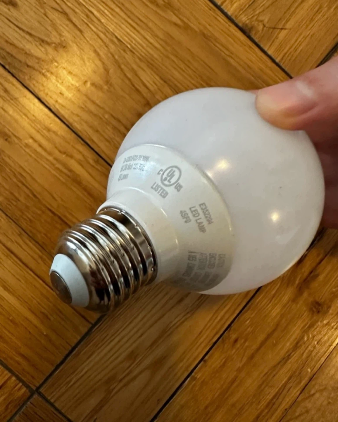 (New) Vanity LED Light Bulbs (Set of 6) - Warm light 5W 3000K - photo 2