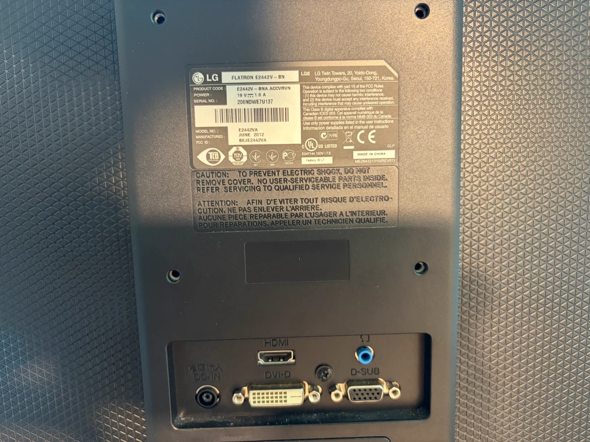 LG Flatron E2442V-BN Monitor - photo 4
