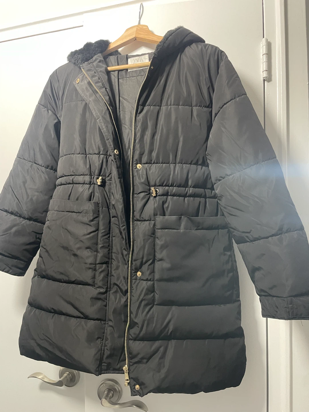 Zara Black Puffer Jacket 🚨needs to go today